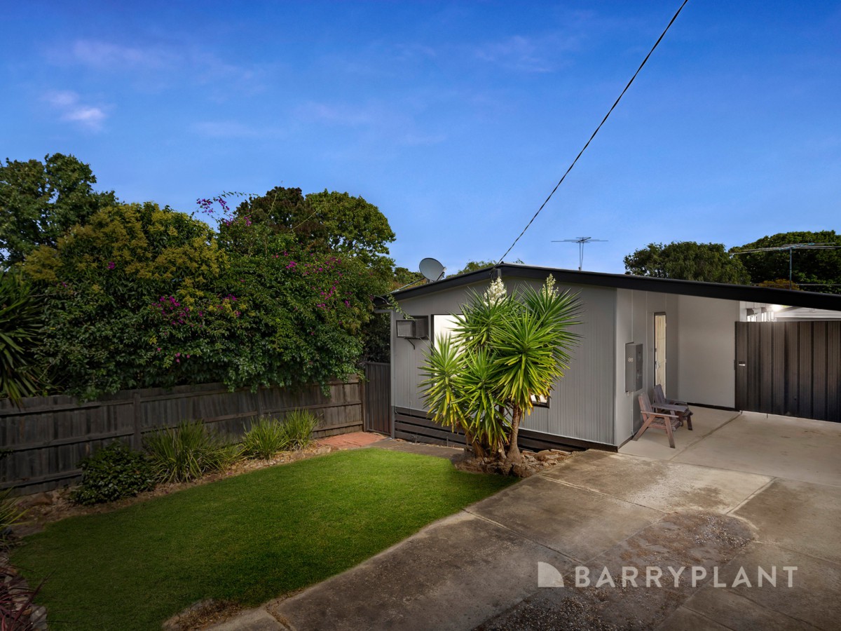 86 Fourth Avenue, Rosebud, VIC 3939, Rosebud - Thumbnail 2