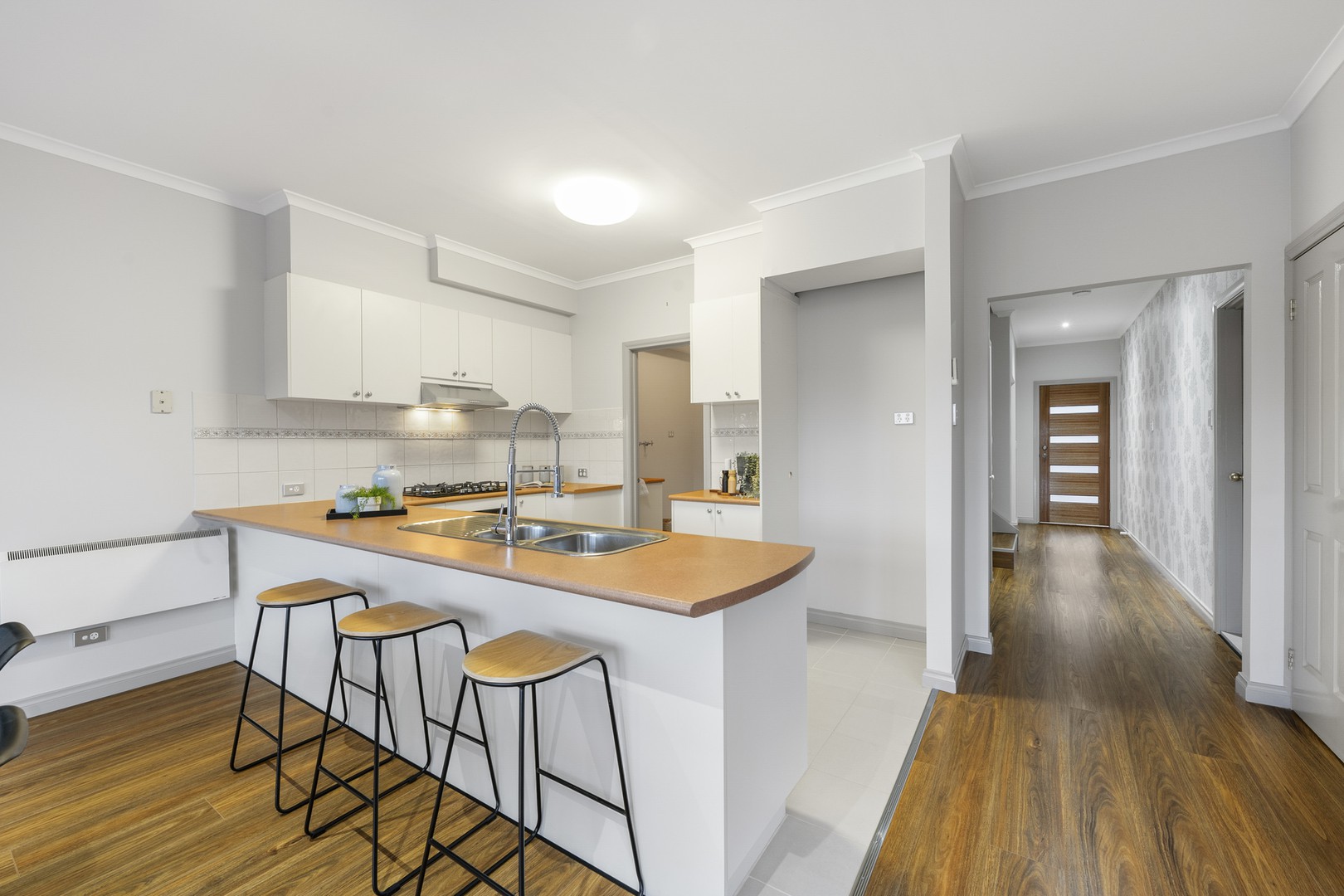 86 Jindabyne Avenue, Taylors Hill, VIC 3037, Taylors Hill - Thumbnail 3