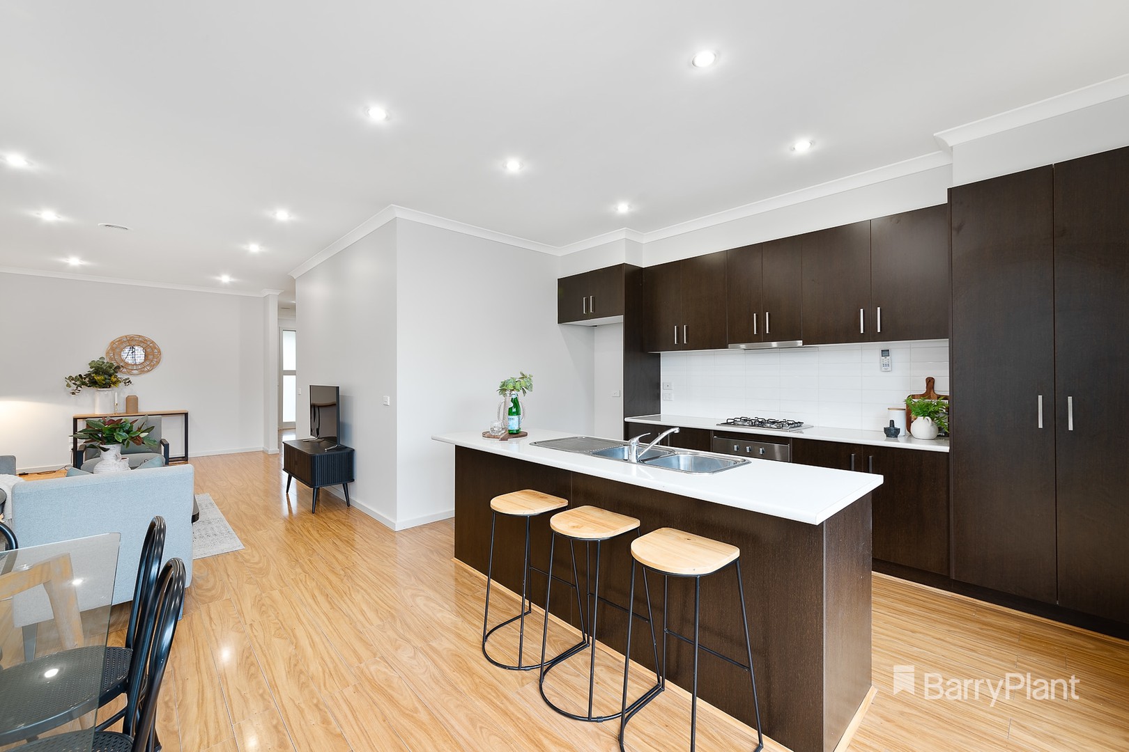 86 Newbury Boulevard, Craigieburn, VIC 3064, Craigieburn - Thumbnail 3
