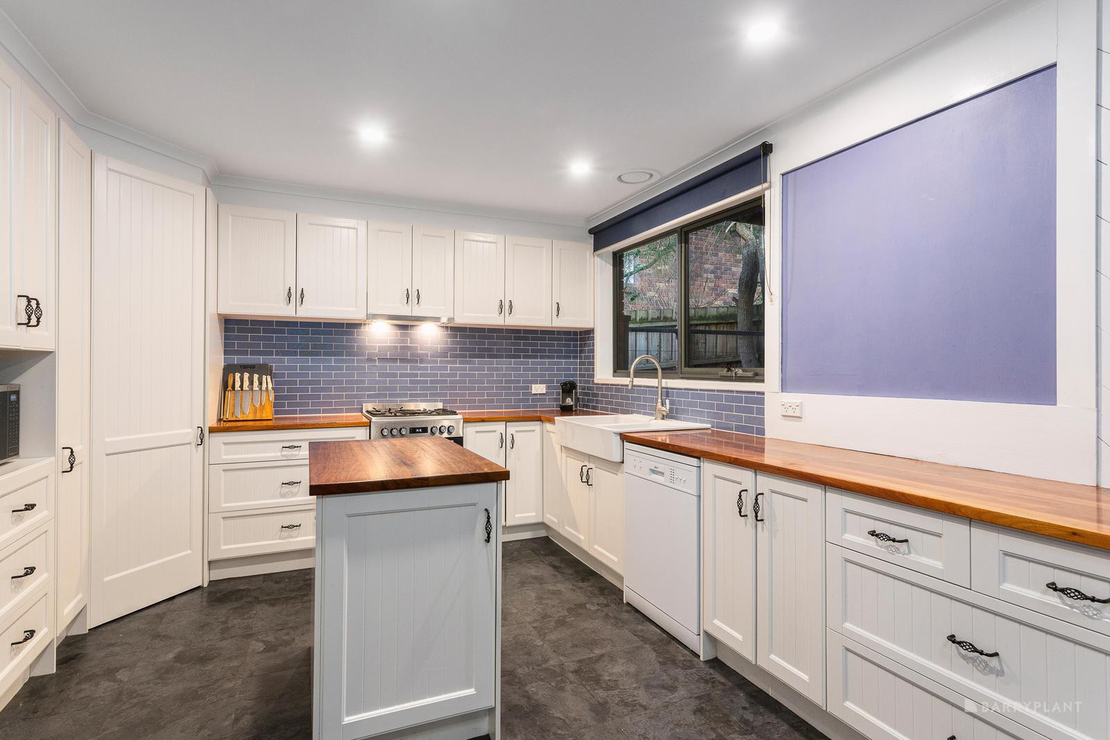 86 Park Road, Eltham, VIC 3095, Eltham - Thumbnail 3