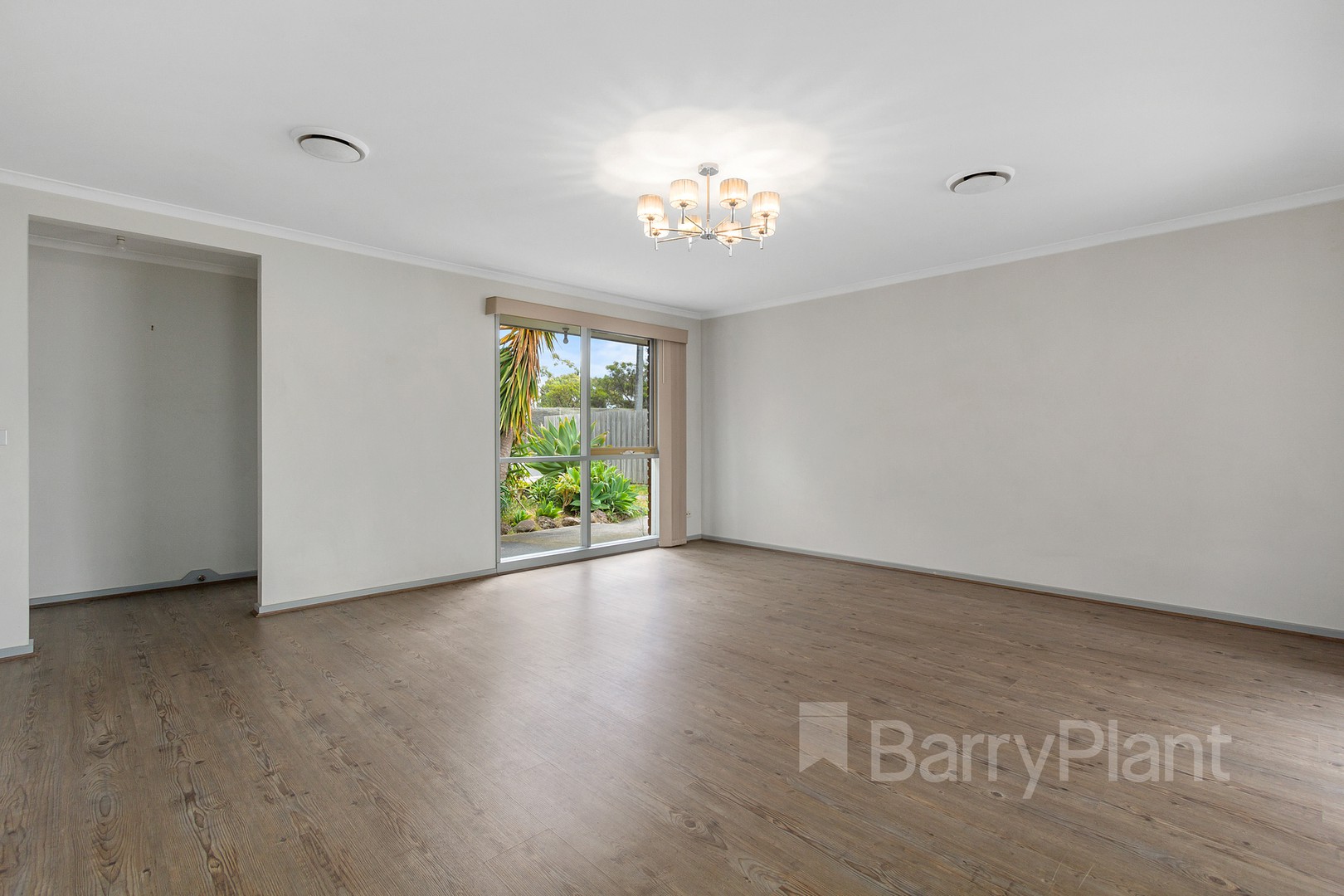 86 Robjant Street, Hampton Park, VIC 3976, Hampton Park - Thumbnail 2