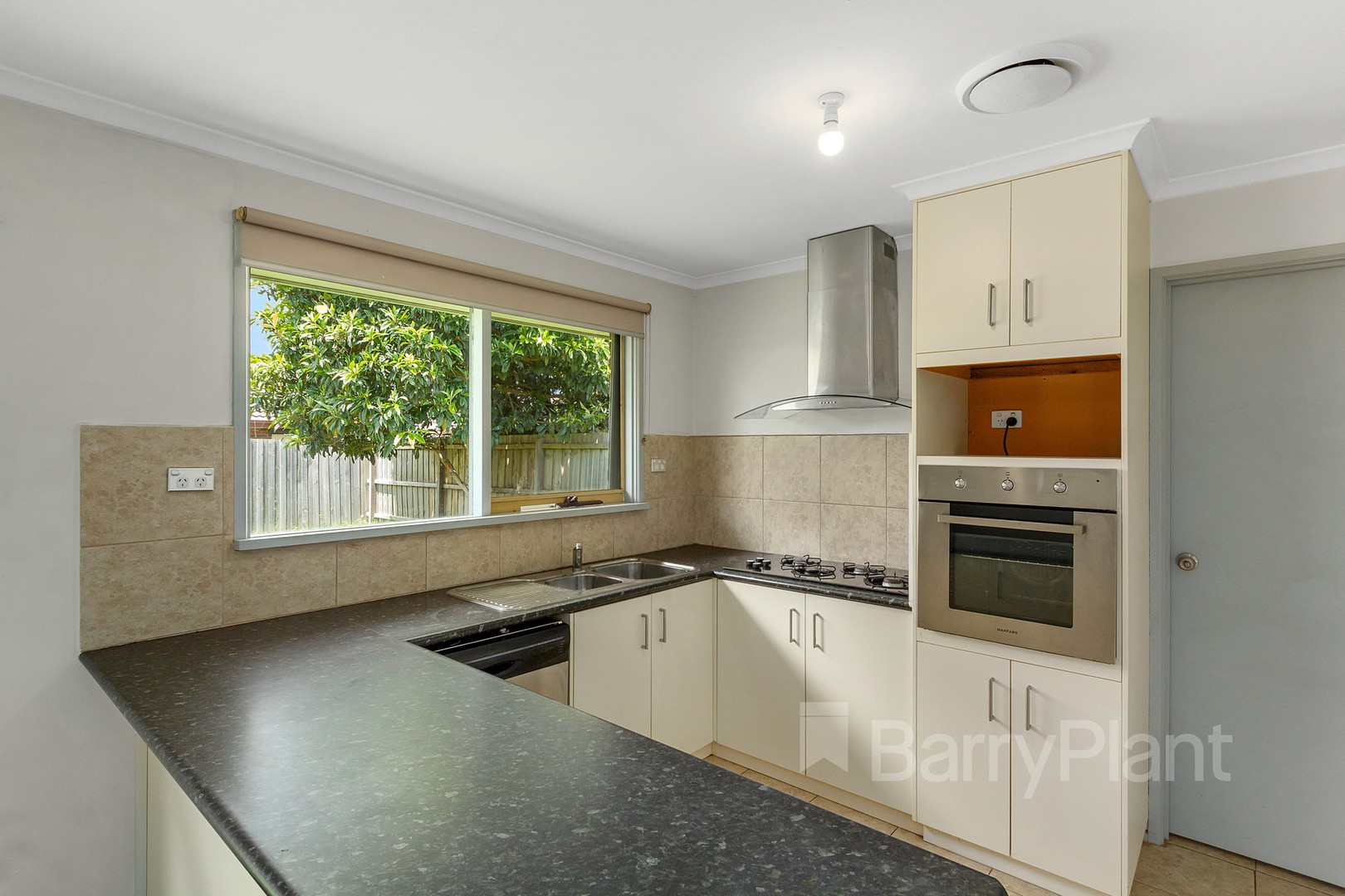 86 Robjant Street, Hampton Park, VIC 3976, Hampton Park - Thumbnail 3