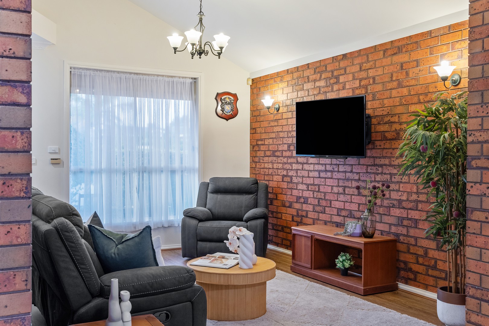 86 Saronvale Crescent, Hillside, VIC 3037, Hillside - Thumbnail 5