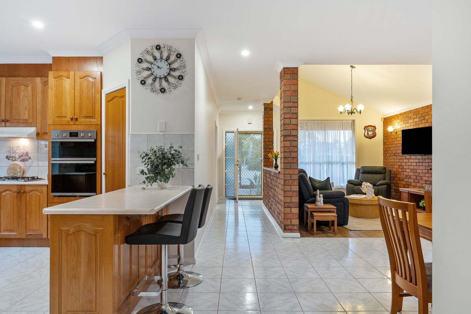 86 Saronvale Crescent, Hillside, VIC 3037, Hillside - Thumbnail 6