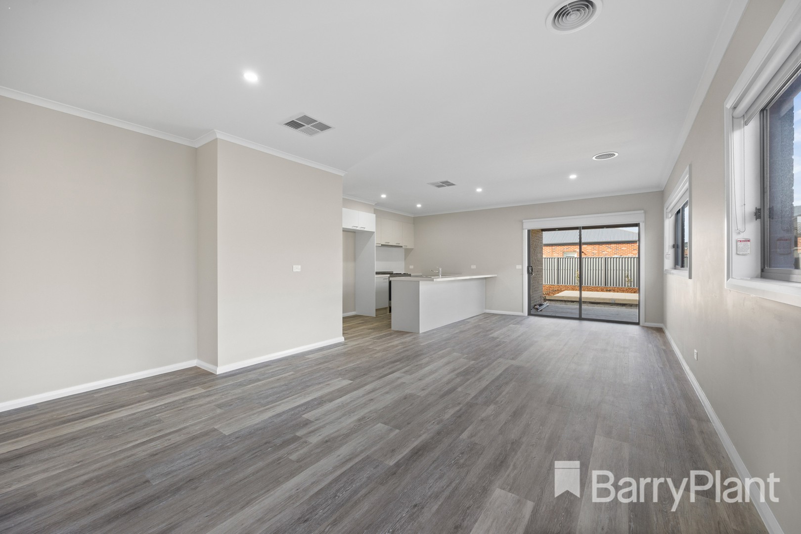 86 Verdale Drive, Alfredton, VIC 3350 - Thumbnail 2 - 25/05/2023