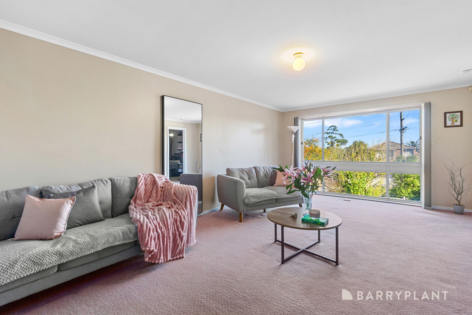 87 Blackwood Park Road, Ferntree Gully, VIC 3156 - Thumbnail 2 - 01/05/2025