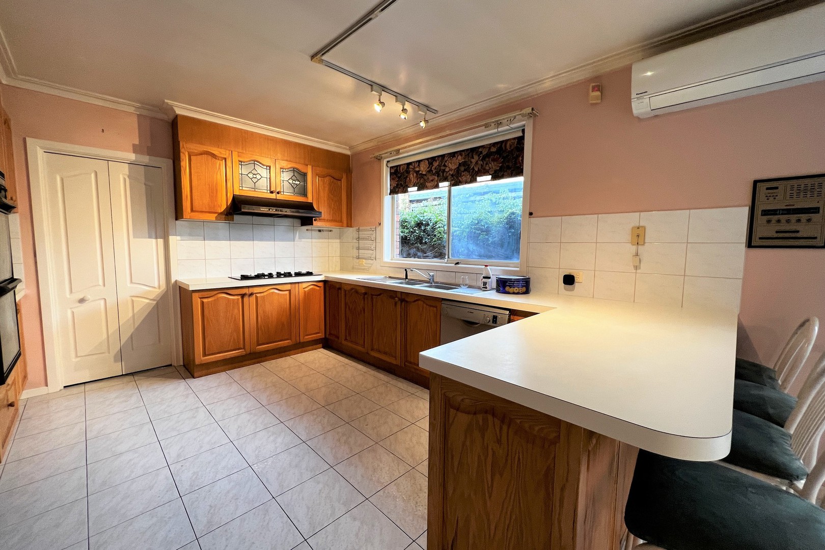 87 Chichester Drive, Taylors Lakes, VIC 3038 - Thumbnail 1 - 01/06/2022