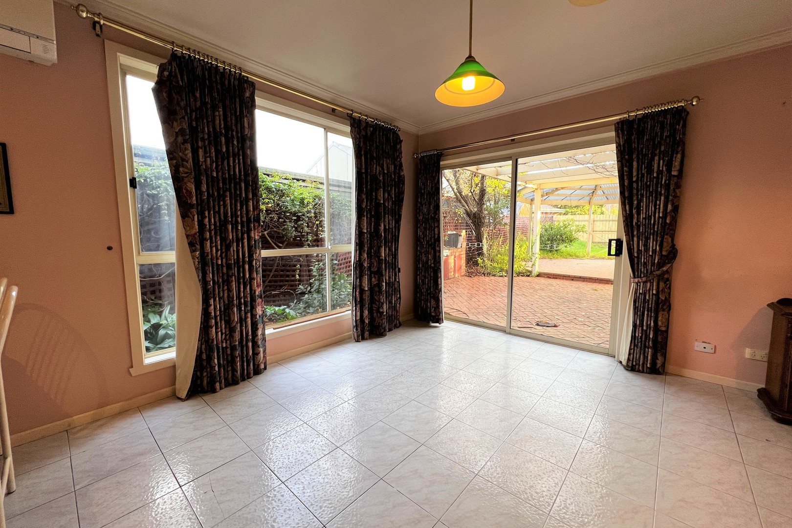 87 Chichester Drive, Taylors Lakes, VIC 3038 - Thumbnail 2 - 01/06/2022