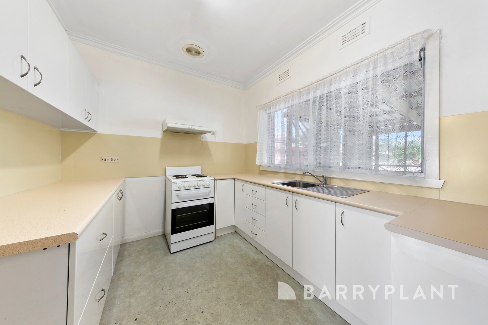 87 Clarke Avenue, St Albans, VIC 3021, St Albans - Thumbnail 4