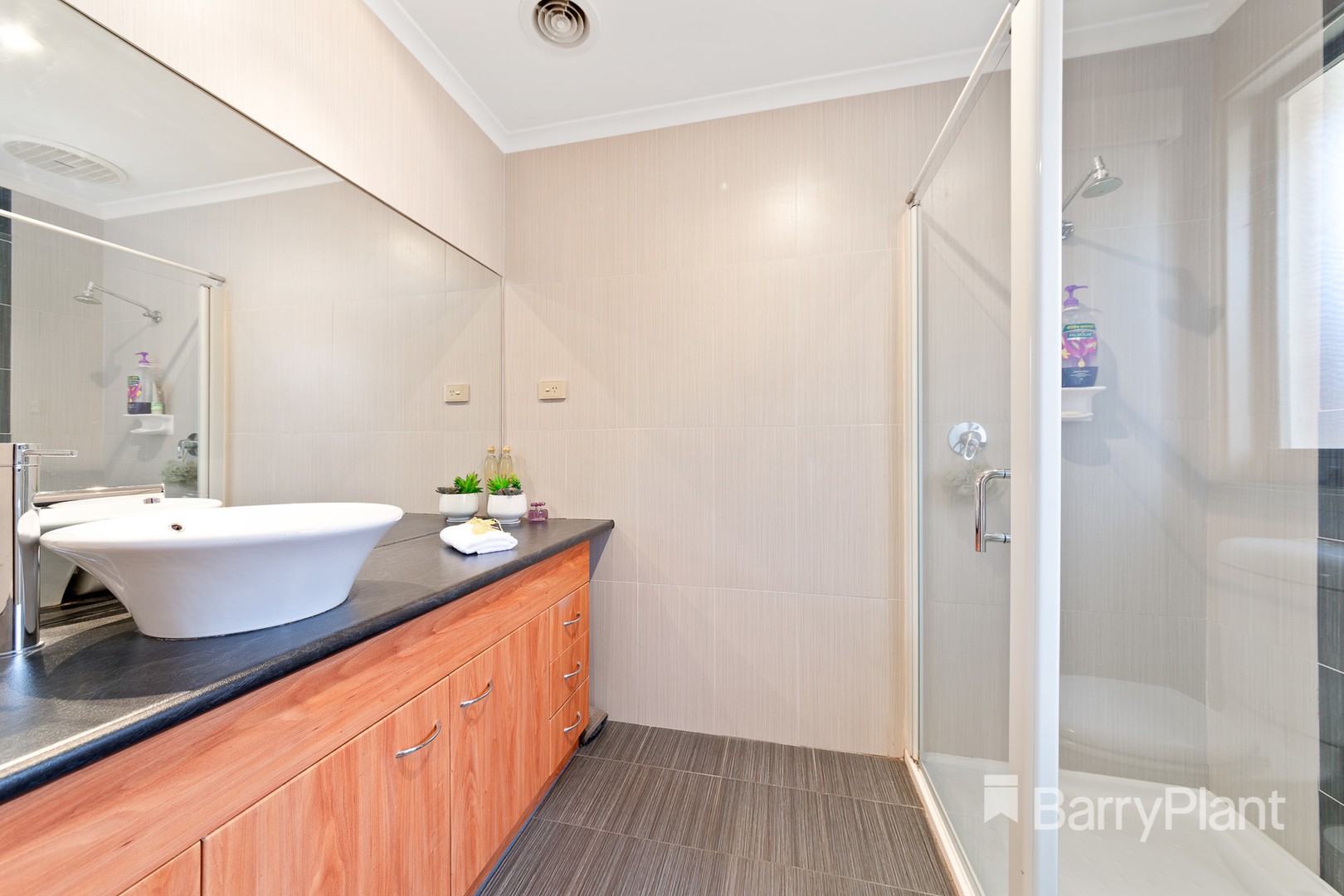 87 Derby Drive, Epping, VIC 3076, Epping - Thumbnail 7
