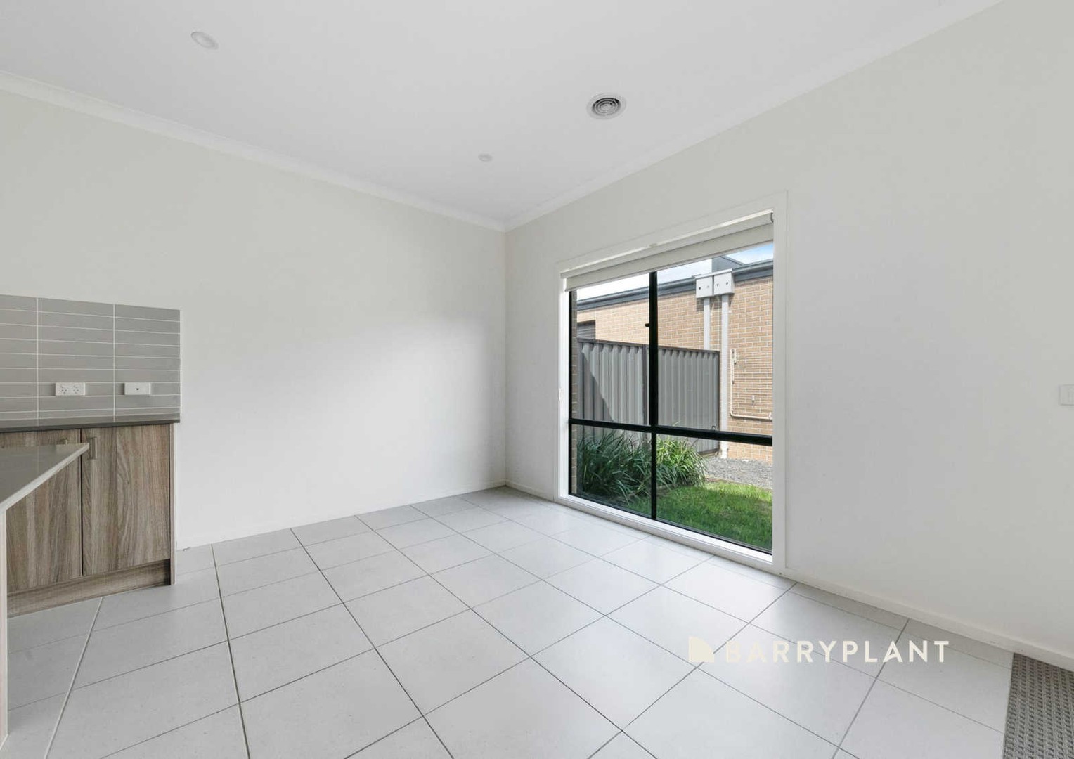 87 Gledhill Street, Narre Warren South, VIC 3805, Narre Warren South - Thumbnail 4