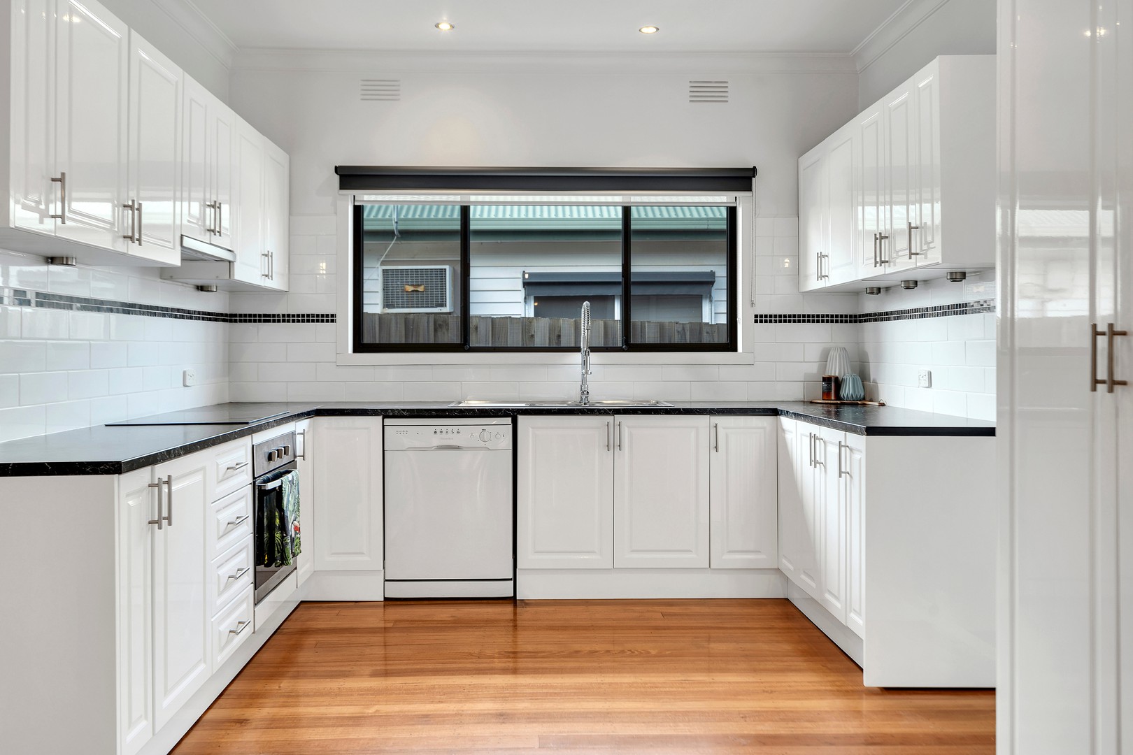 87 Hotham Road, Niddrie, VIC 3042, Niddrie - Thumbnail 4