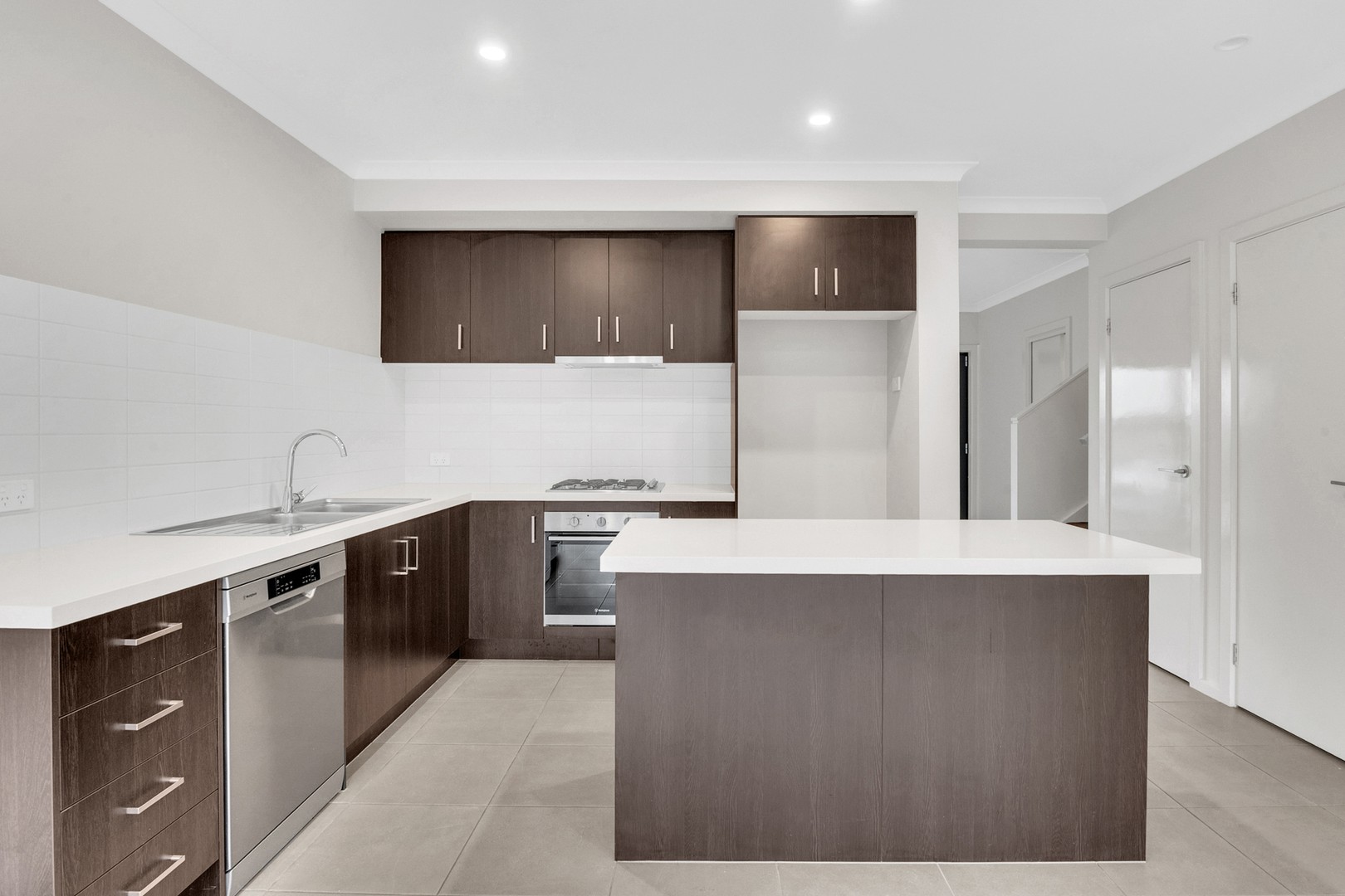 87 Klandy Drive, Kalkallo, VIC 3064, Kalkallo - Thumbnail 3