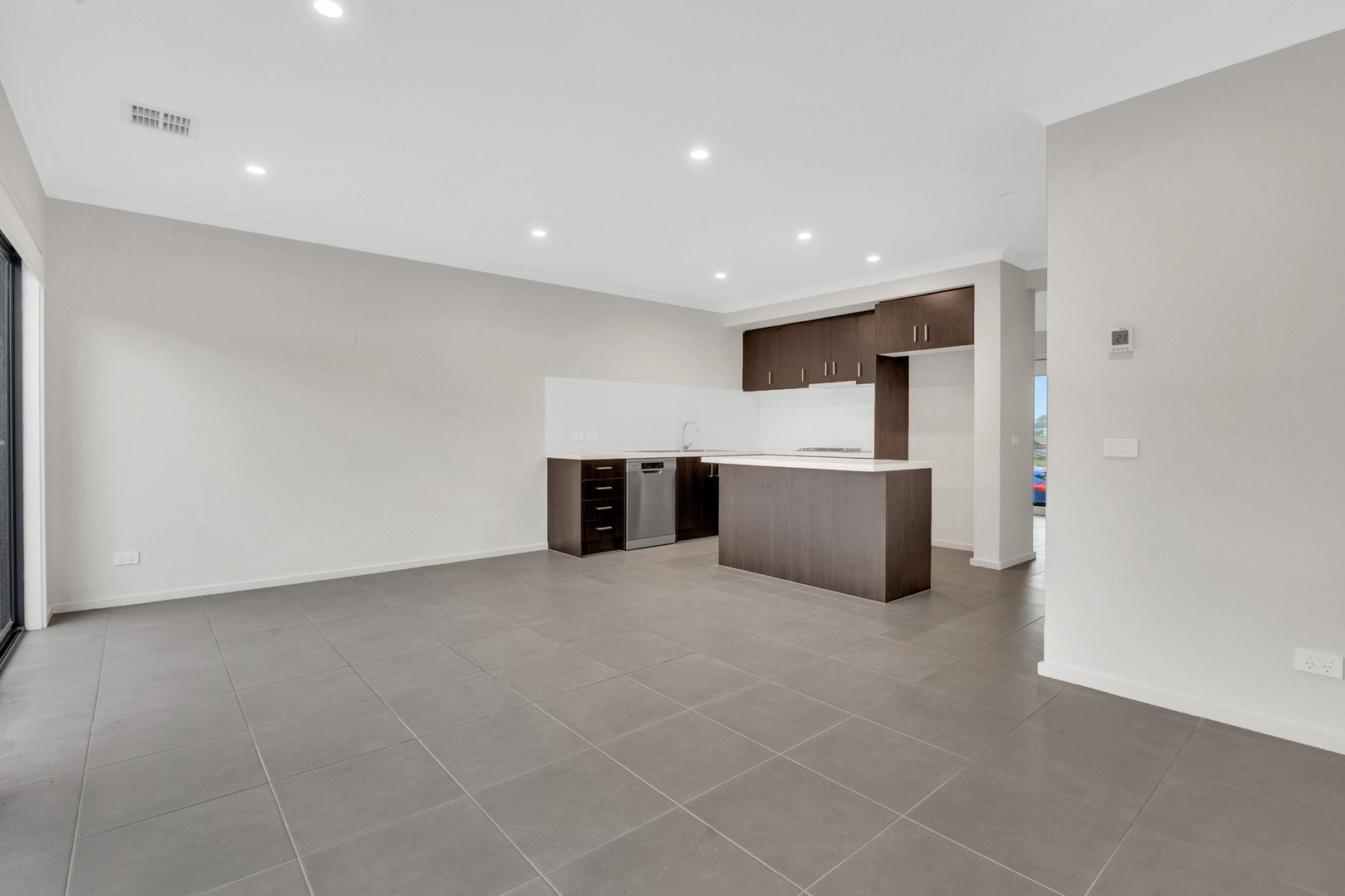 87 Klandy Drive, Kalkallo, VIC 3064, Kalkallo - Thumbnail 4