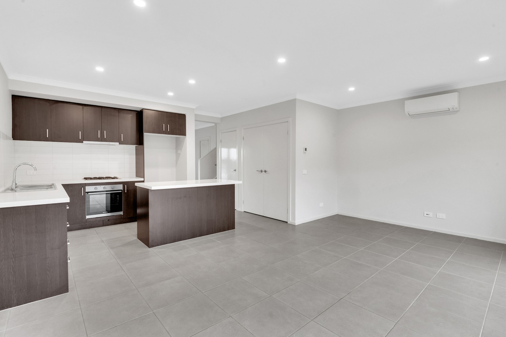 87 Klandy Drive, Kalkallo, VIC 3064, Kalkallo - Thumbnail 6