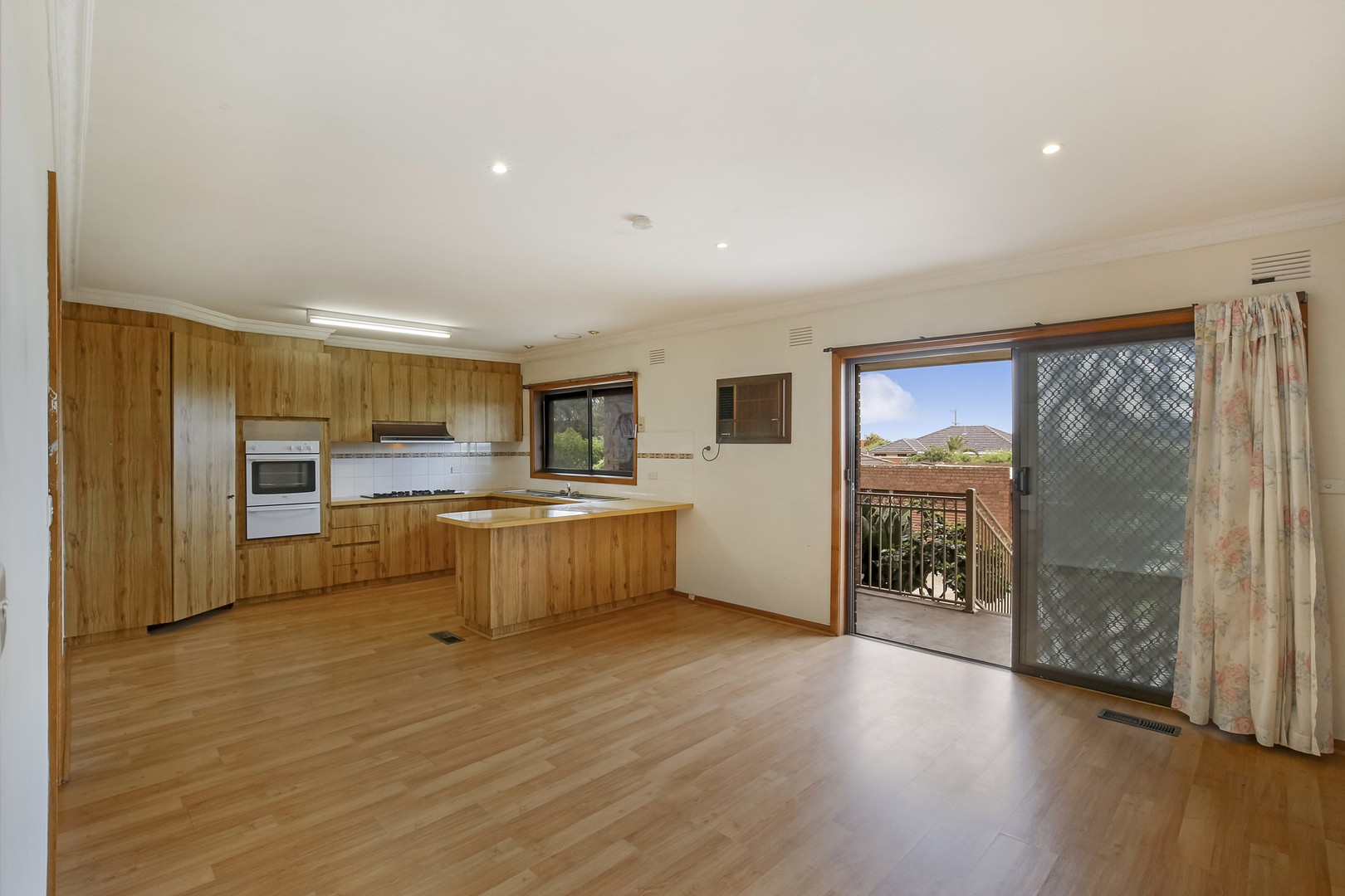 87 Mahoneys RoadReservoir, VIC 3073, Reservoir - Thumbnail 2