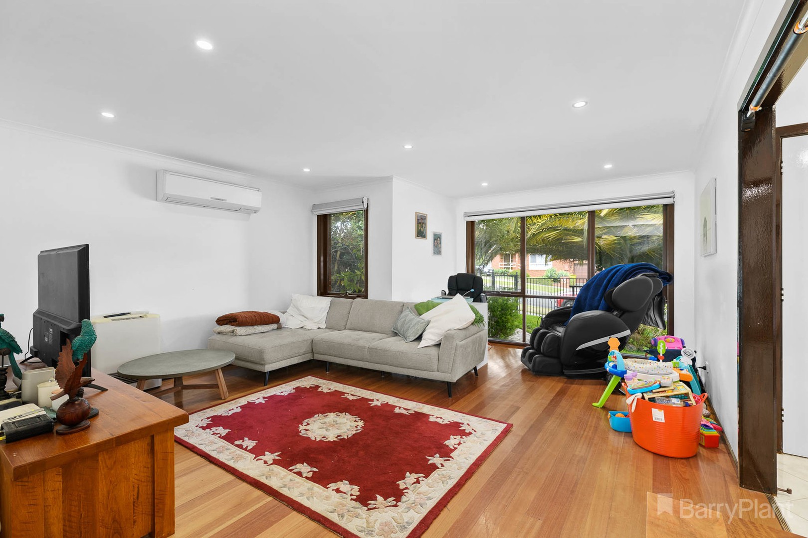87 Sydney Parkinson Avenue, Endeavour Hills, VIC 3802, Endeavour Hills - Thumbnail 4