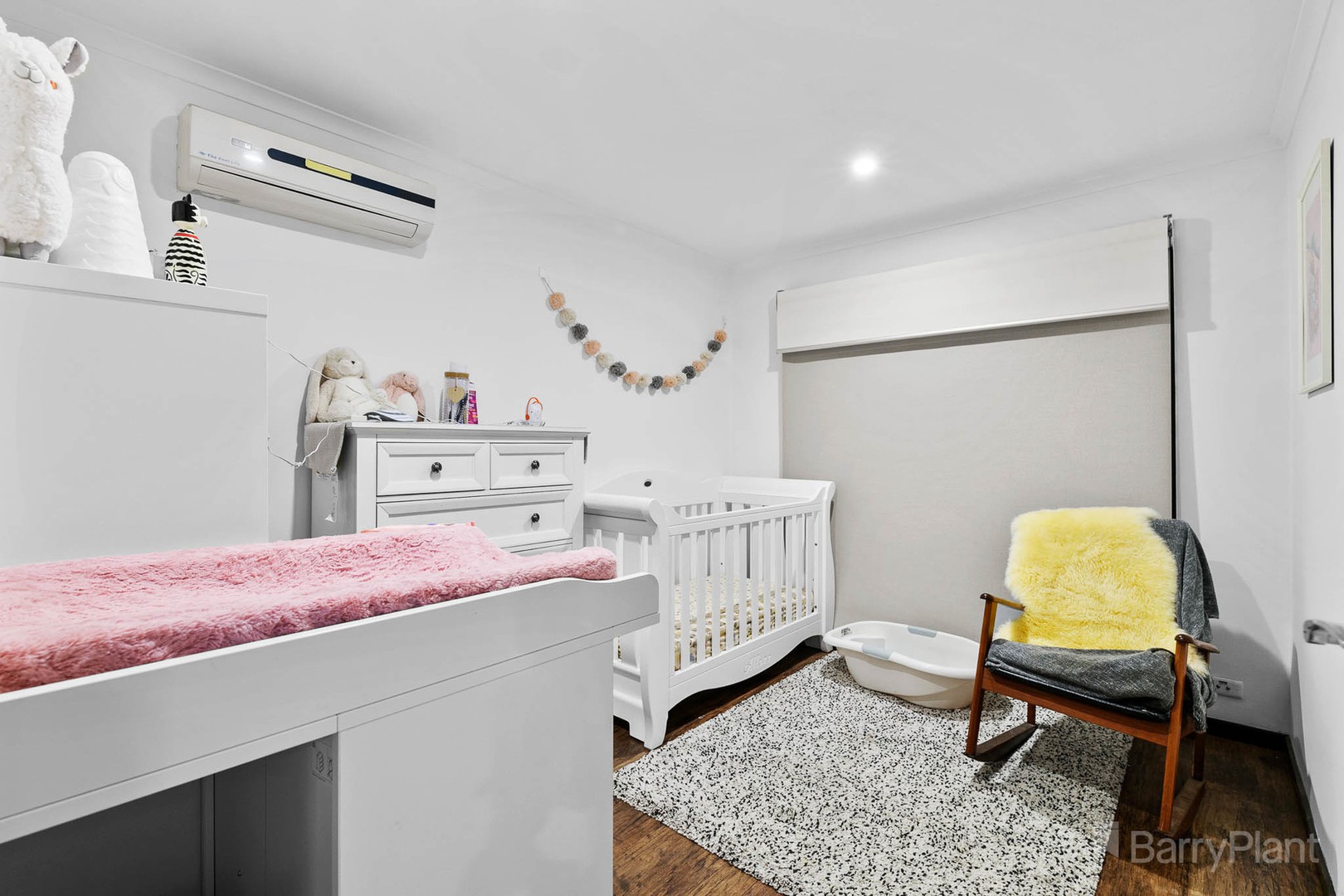 87 Sydney Parkinson Avenue, Endeavour Hills, VIC 3802, Endeavour Hills - Thumbnail 6