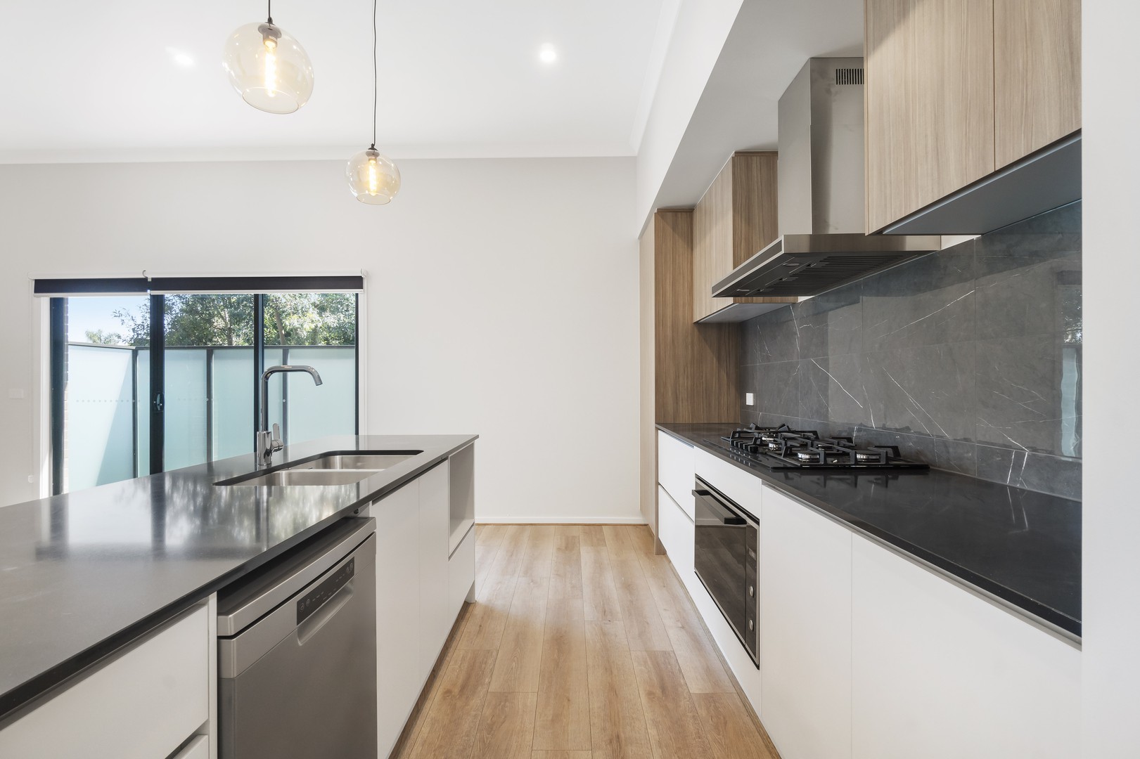 87 Woodhouse Road, Donvale, VIC 3111 - Thumbnail 2 - 25/11/2024