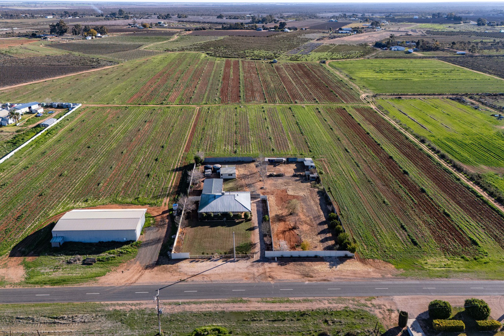 870 Coorong Avenue, Red Cliffs, VIC 3496, Red Cliffs - Thumbnail 2