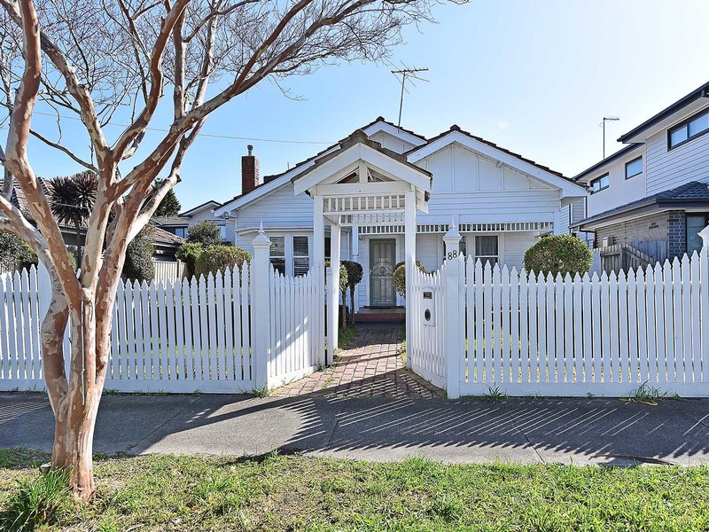 88 Arundel Avenue, Reservoir, VIC 3073 - Image - 24/09/2026