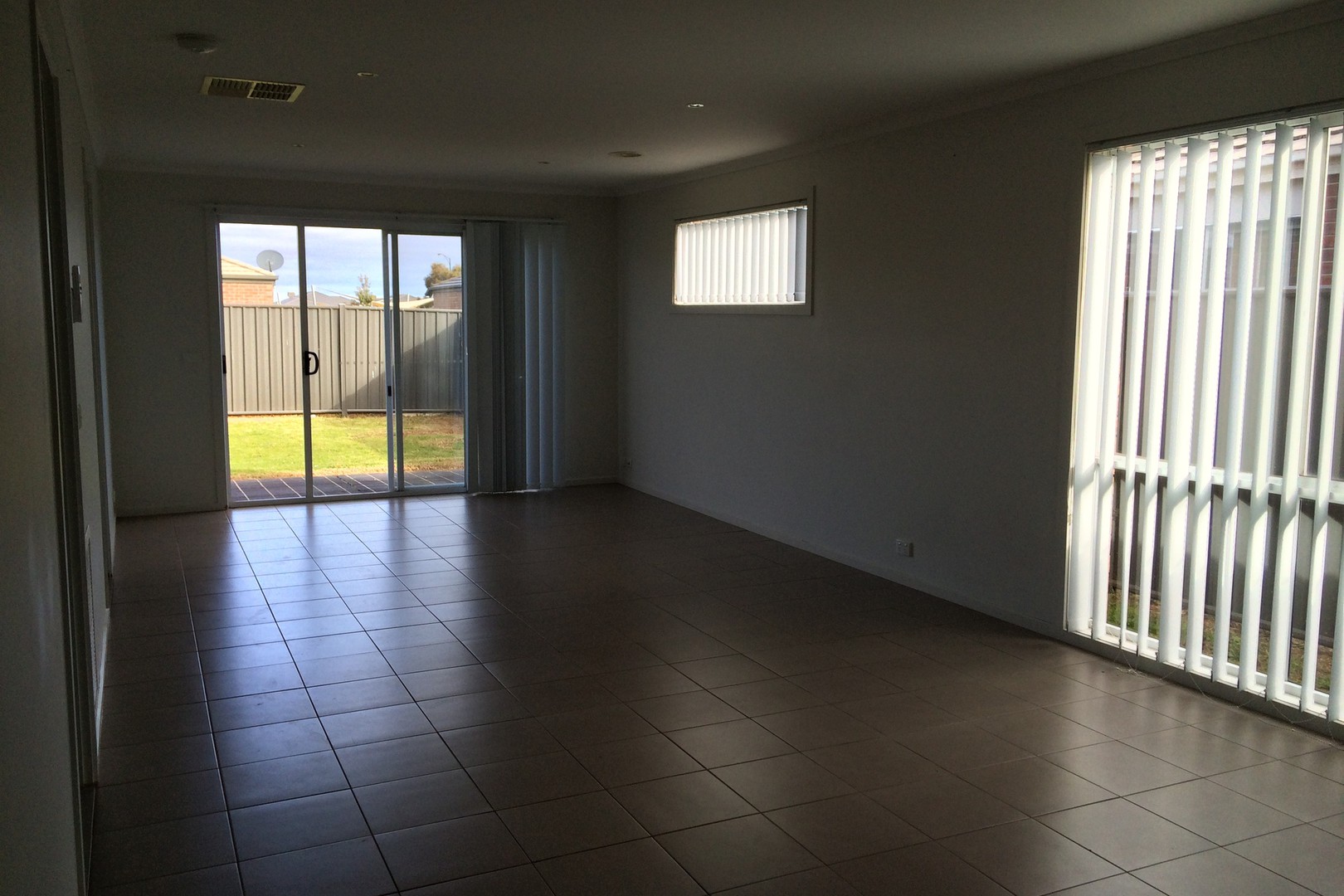 88 Duncombe Park Way, Deer Park, VIC 3023, Deer Park - Thumbnail 4