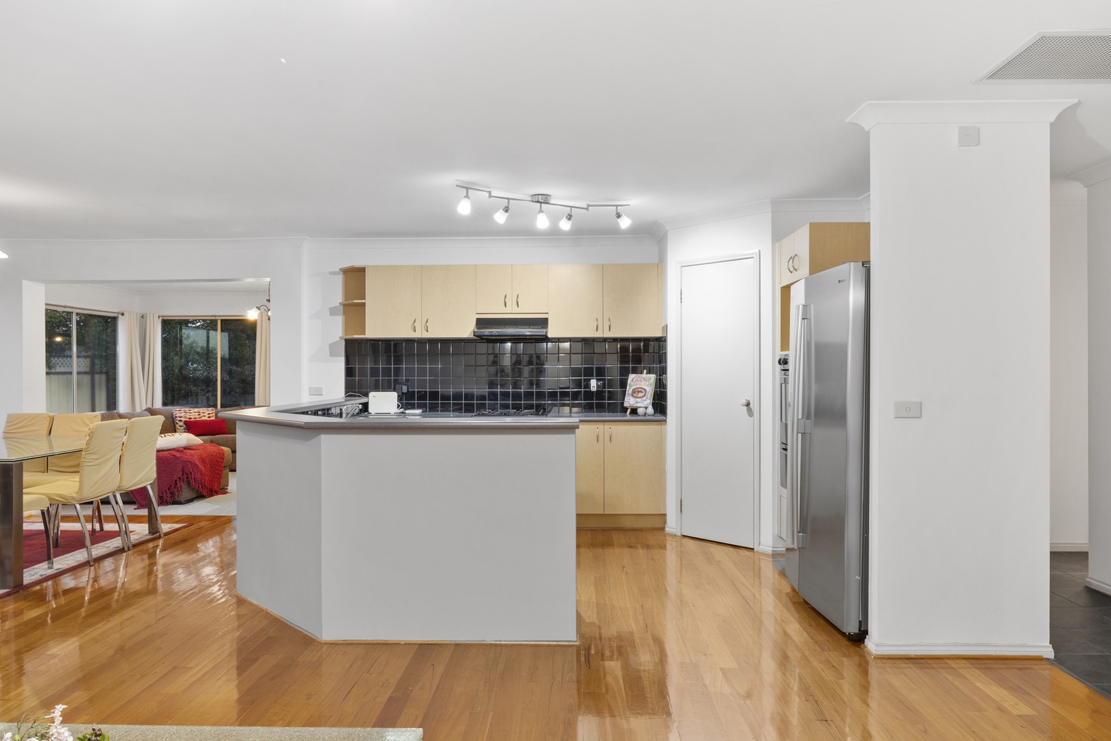 88 Glenbruar Drive, Hillside, VIC 3037, Hillside - Thumbnail 3