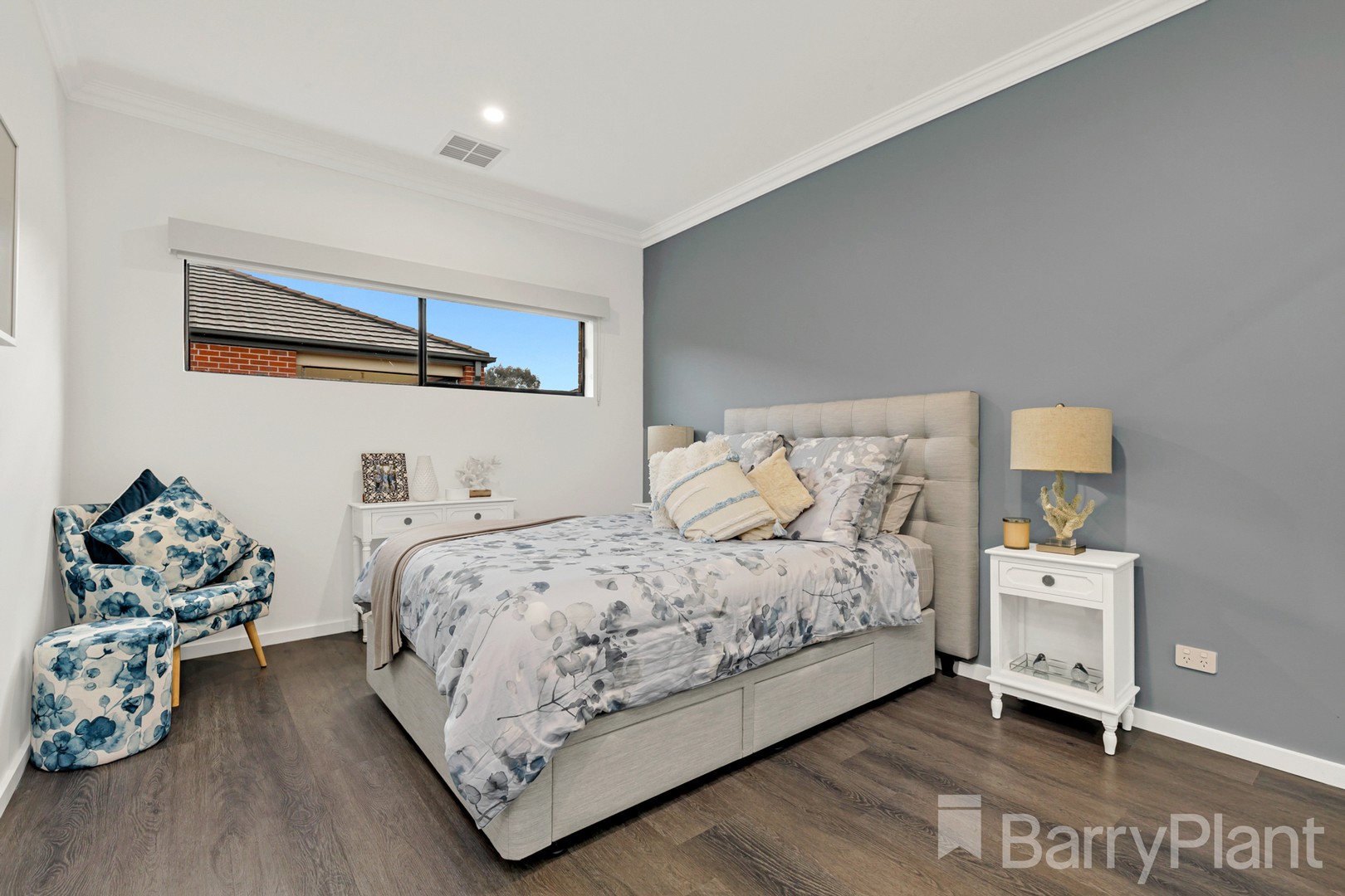 88 Hawkstowe Parade, South Morang, VIC 3752 - Thumbnail 2 - 13/09/2023