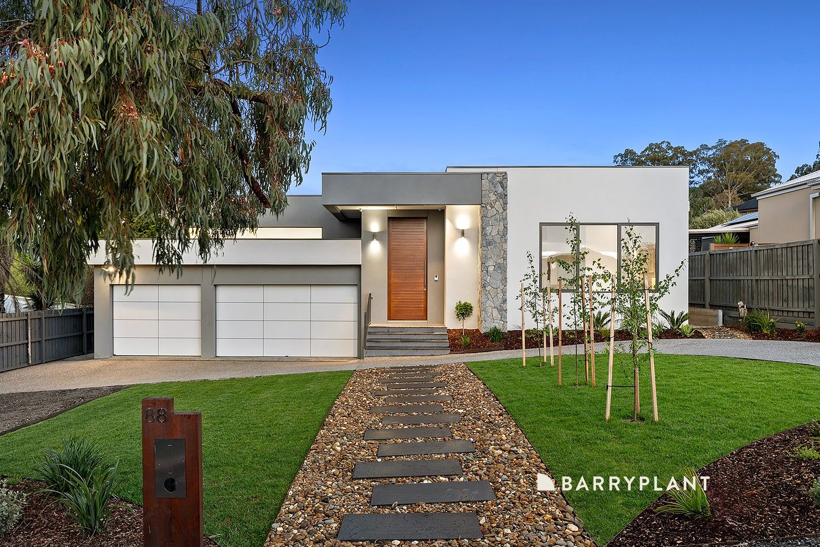 88 Major Crescent, Lysterfield, VIC 3156, Lysterfield - Thumbnail 2