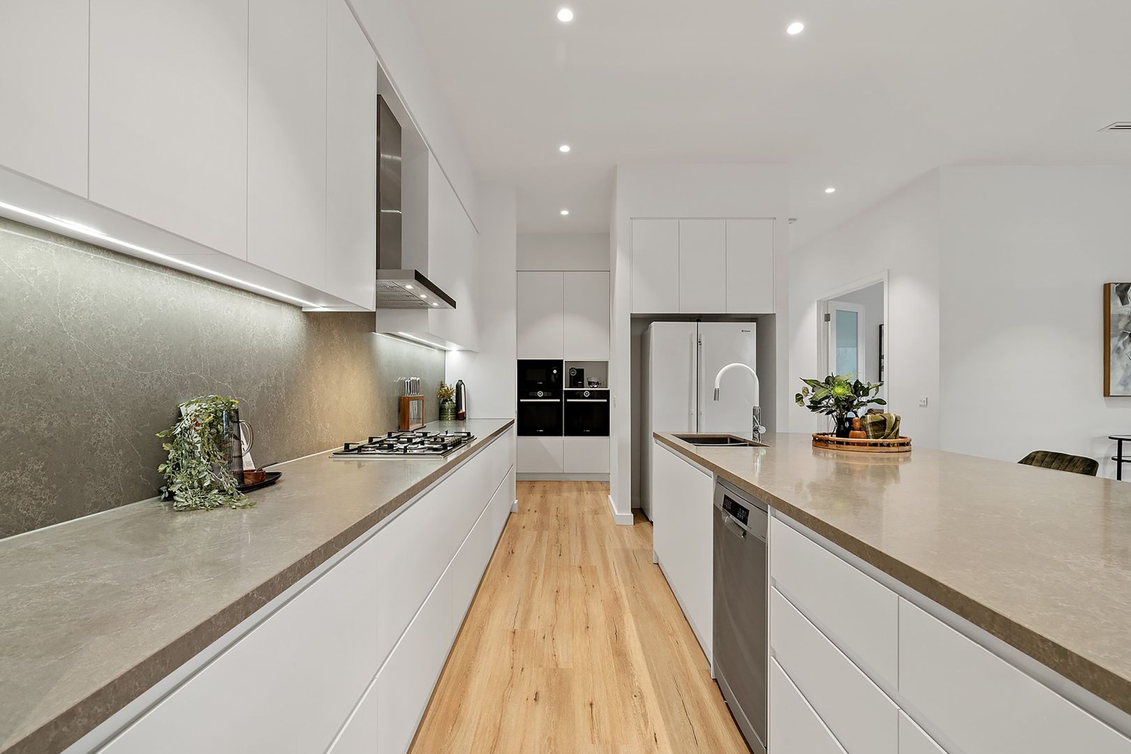 88 Major Crescent, Lysterfield, VIC 3156, Lysterfield - Thumbnail 5
