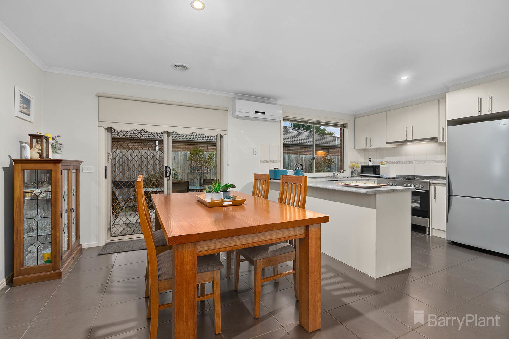 88 Melissa Way, Pakenham, VIC 3810, Pakenham - Thumbnail 7