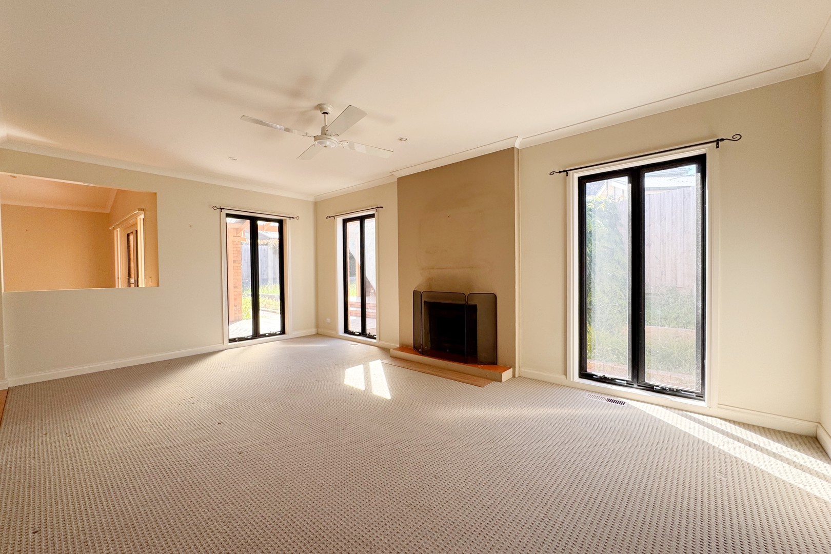 88 Scenic Drive, Beaconsfield, VIC 3807 - Thumbnail 2 - 10/11/2025