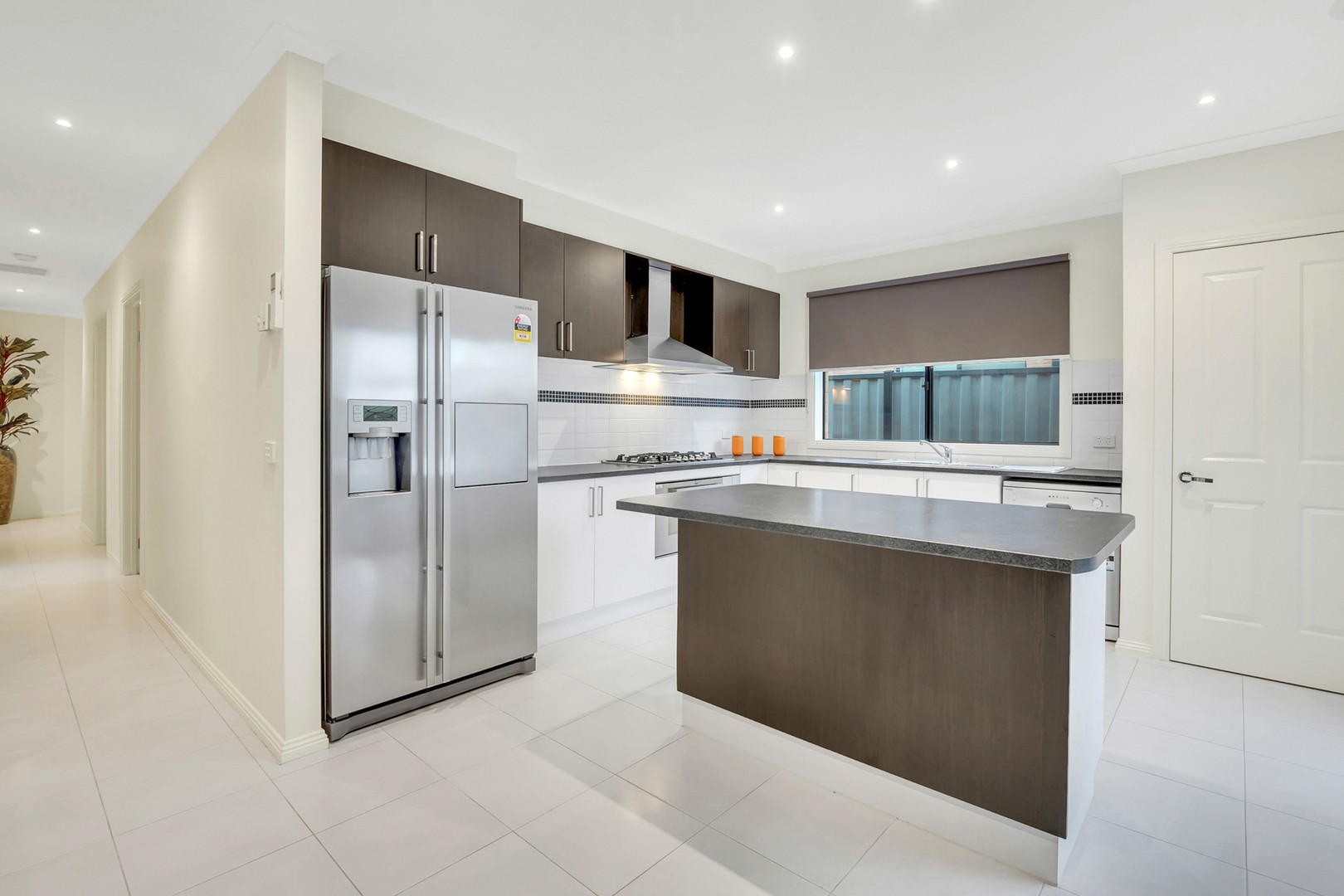 89 Charteris Drive, Craigieburn, VIC 3064, Craigieburn - Thumbnail 3
