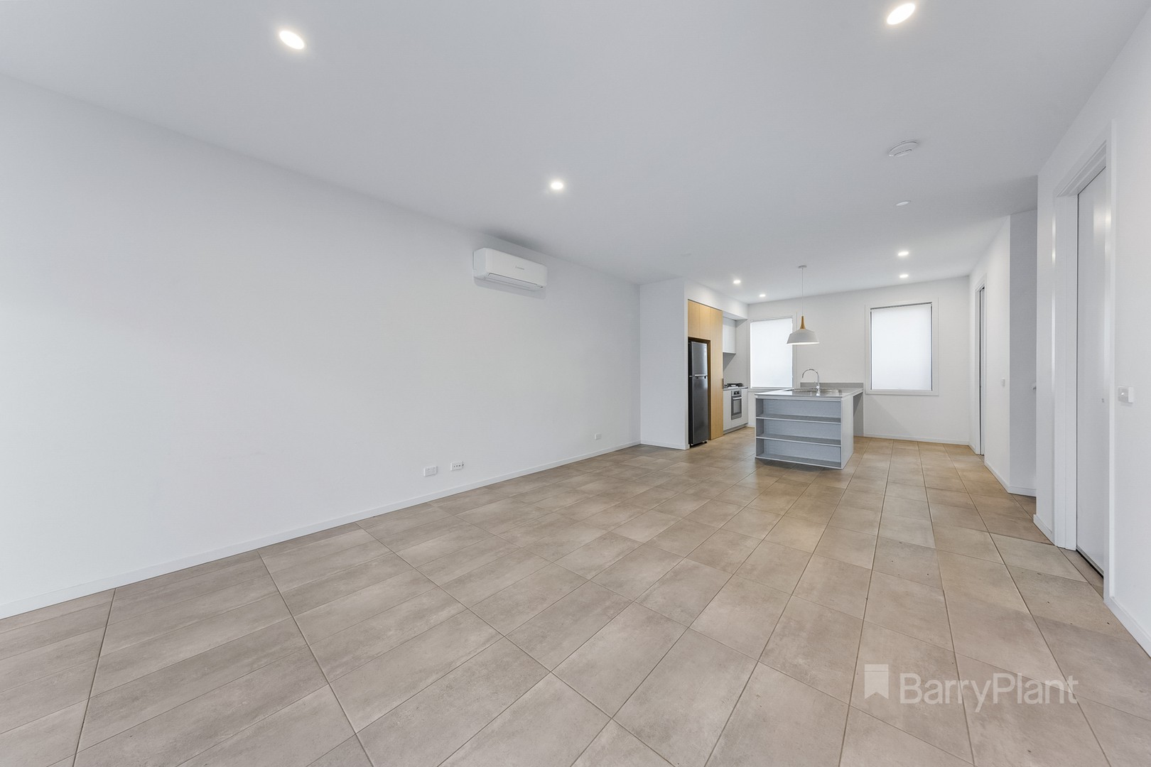 89 Oakden Crescent, St Albans, VIC 3021, St Albans - Thumbnail 3