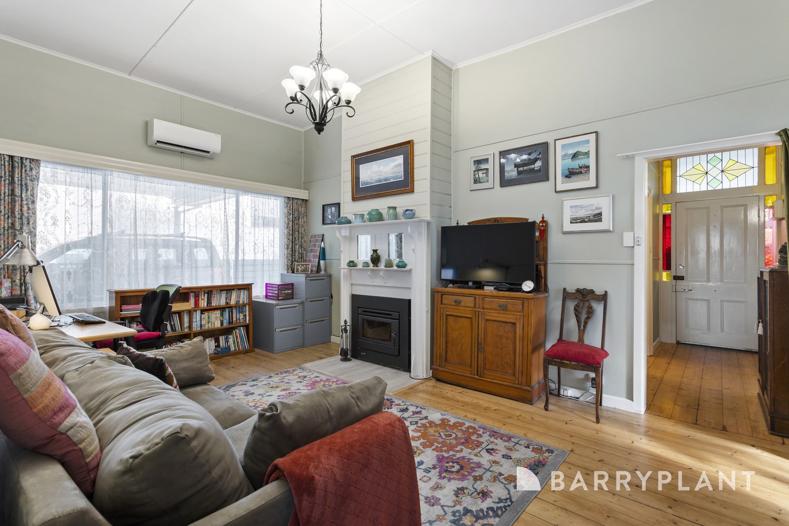 8A Bena Road, Korumburra, VIC 3950 - Thumbnail 2 - 10/04/2024