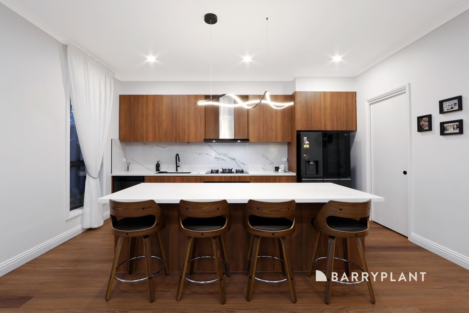 8A Correa Place, Endeavour Hills, VIC 3802 - Thumbnail 2 - 01/04/2026