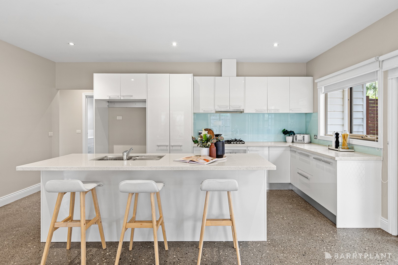 8A Heathmont Road, Ringwood, VIC 3134, Ringwood - Thumbnail 2