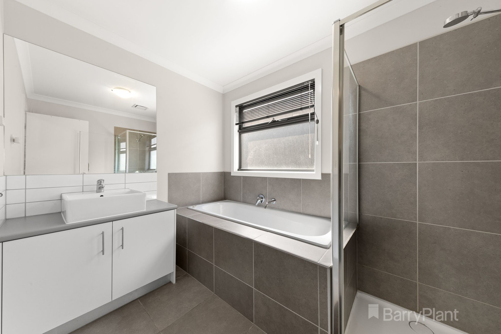 8A Jolly Street, Cranbourne East, VIC 3977, Cranbourne East - Thumbnail 6