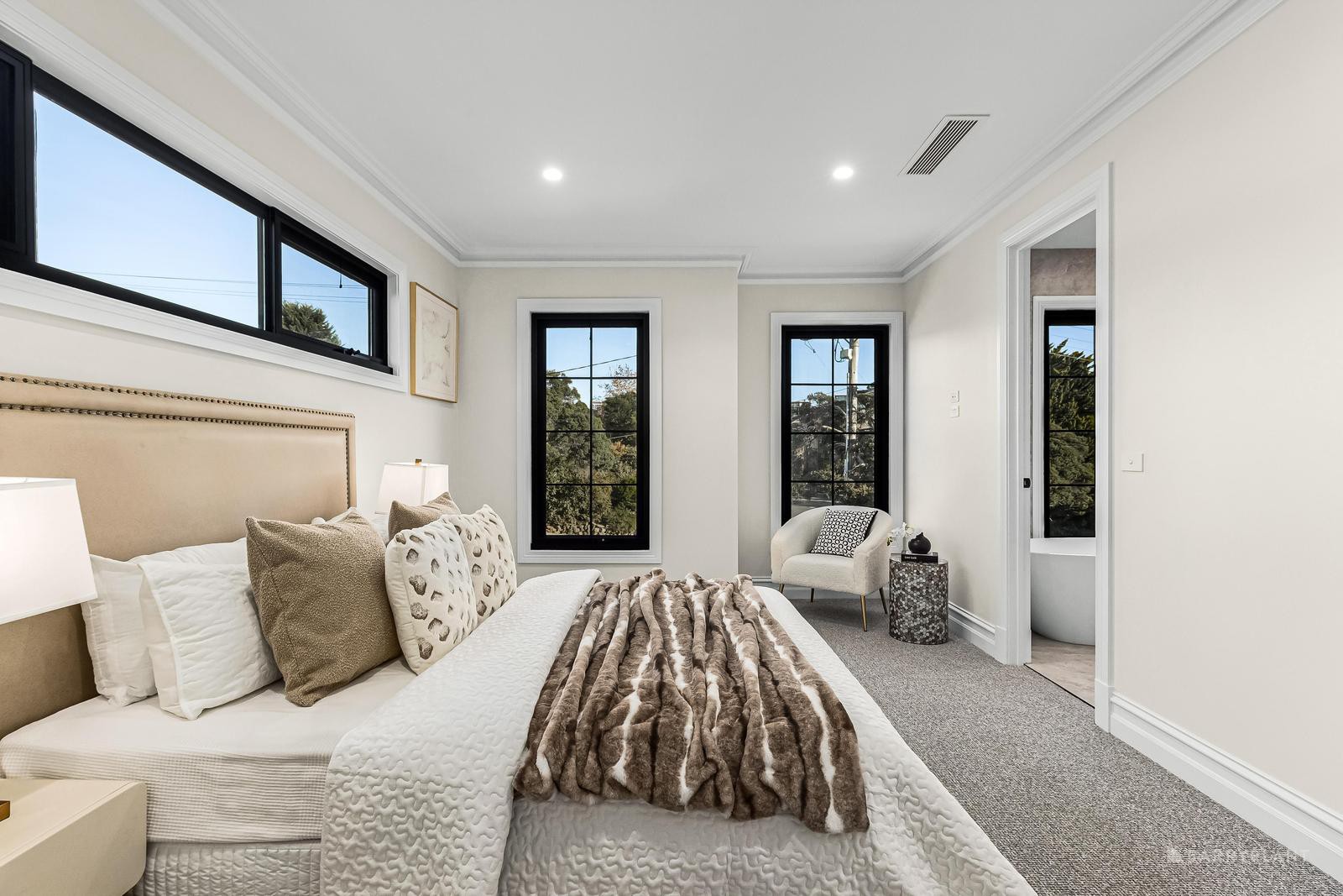 8A Lansell Drive, Doncaster, VIC 3108, Doncaster - Thumbnail 8