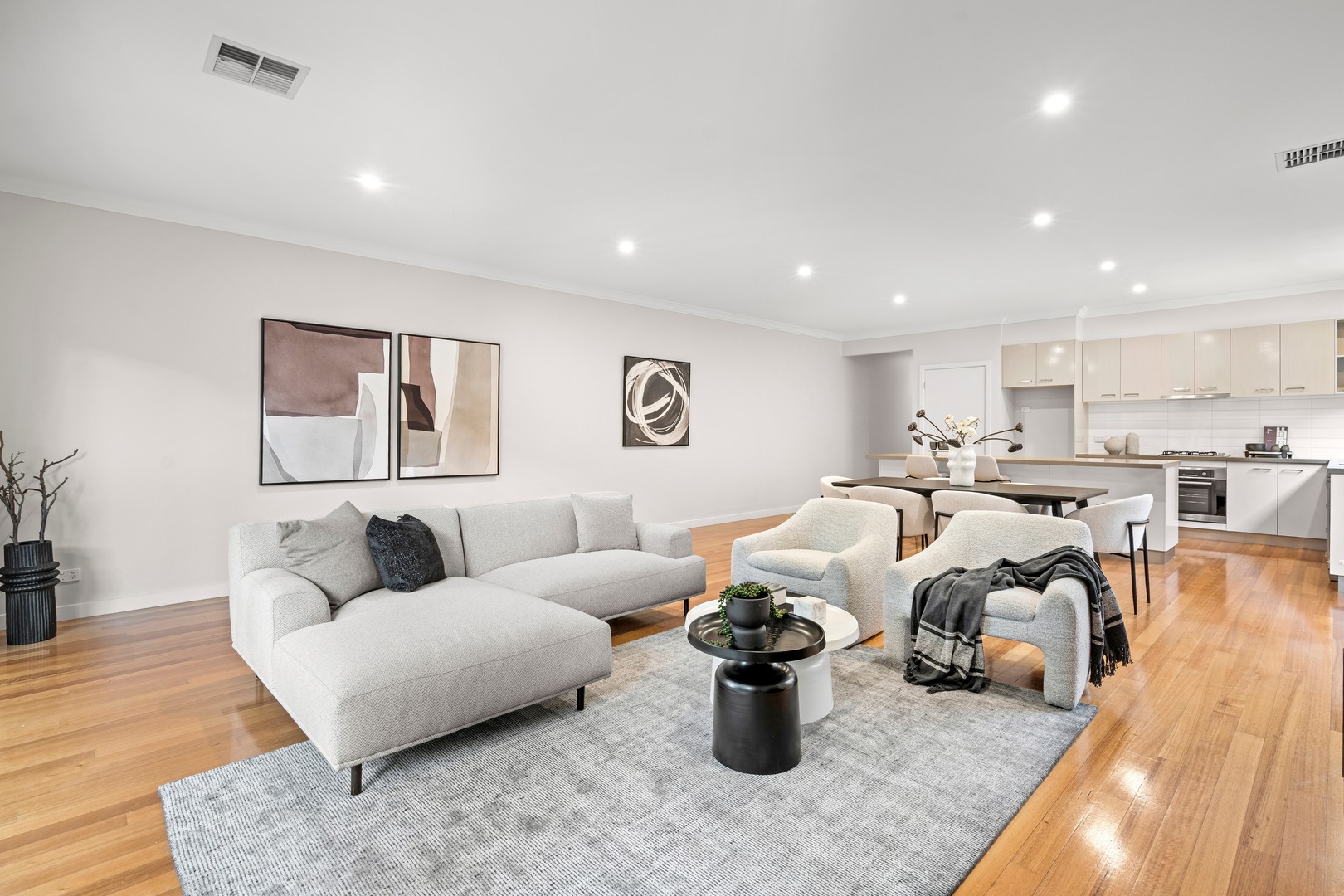 8A Thomas Street, Airport West, VIC 3042, Airport West - Thumbnail 3