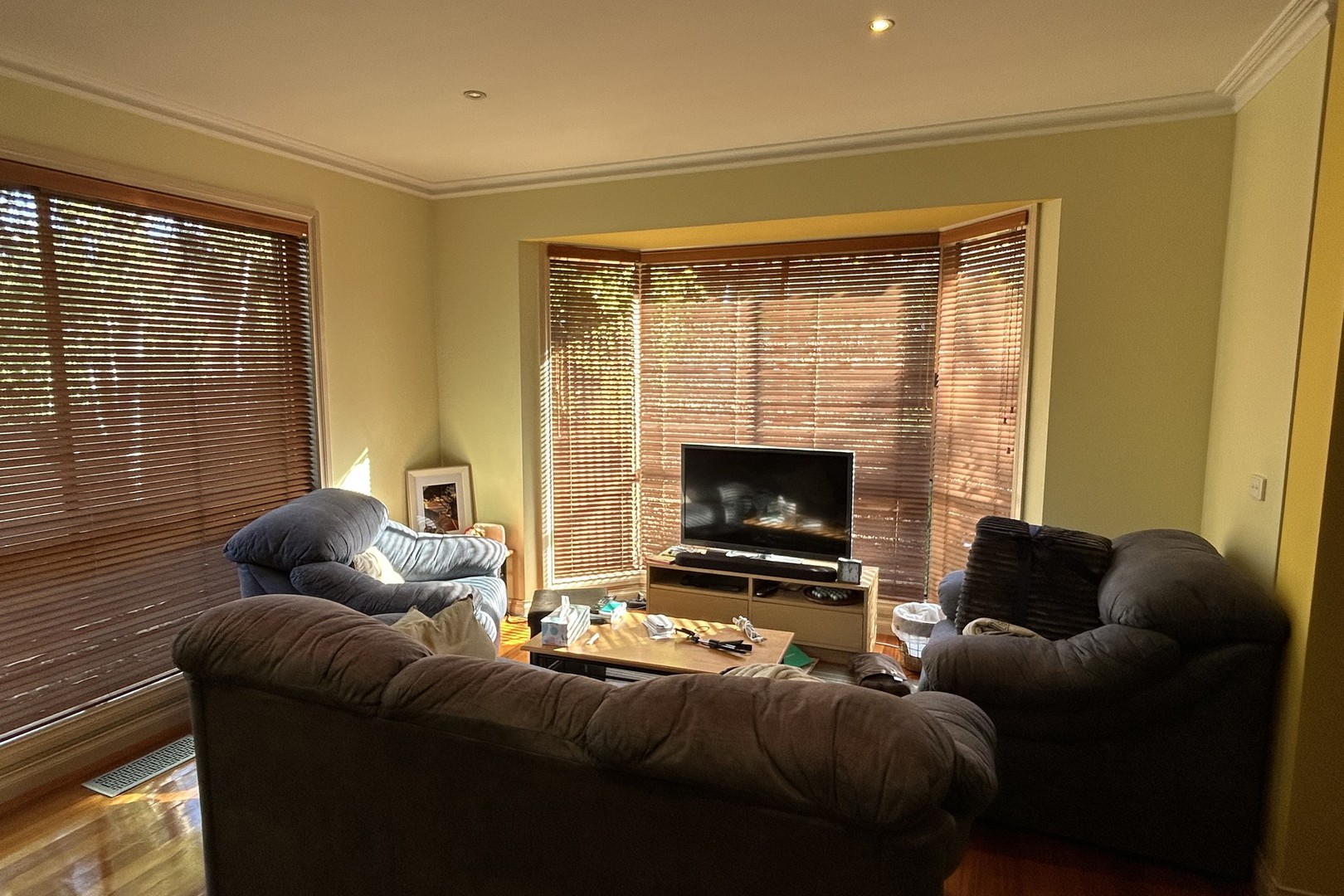 8B Cooinda Court, Mount Waverley, VIC 3149 - Thumbnail 2 - 04/07/2025