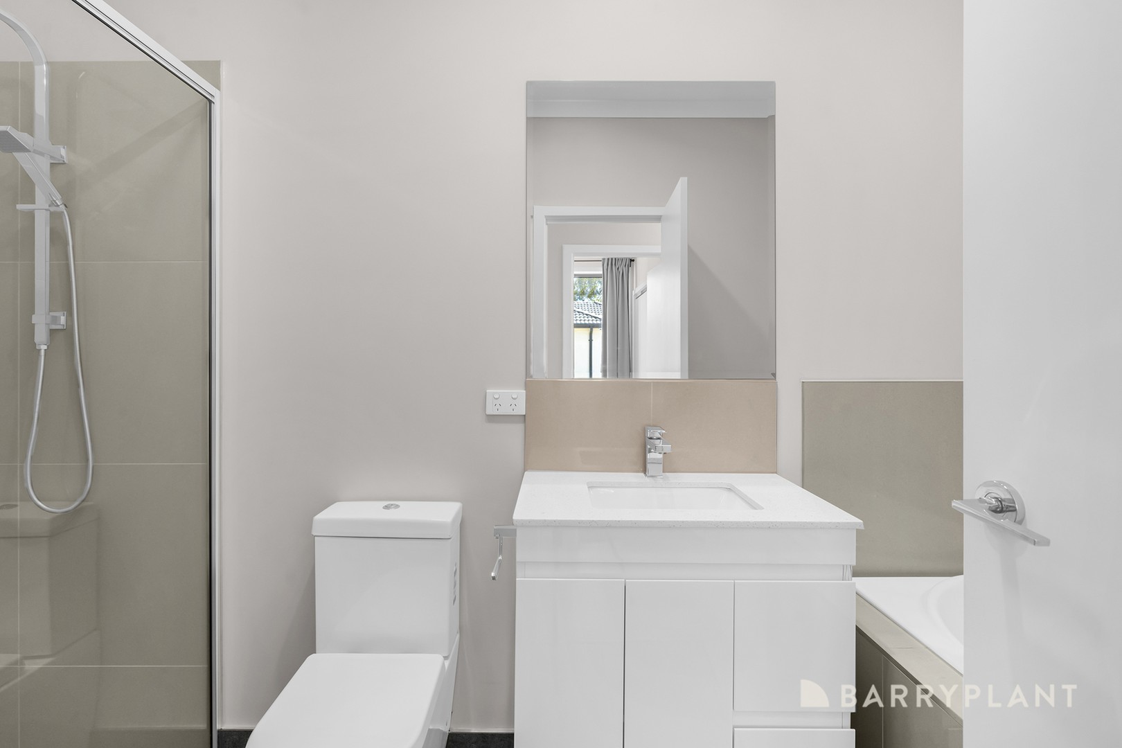 8B Crevelli Street, Reservoir, VIC 3073, Reservoir - Thumbnail 8