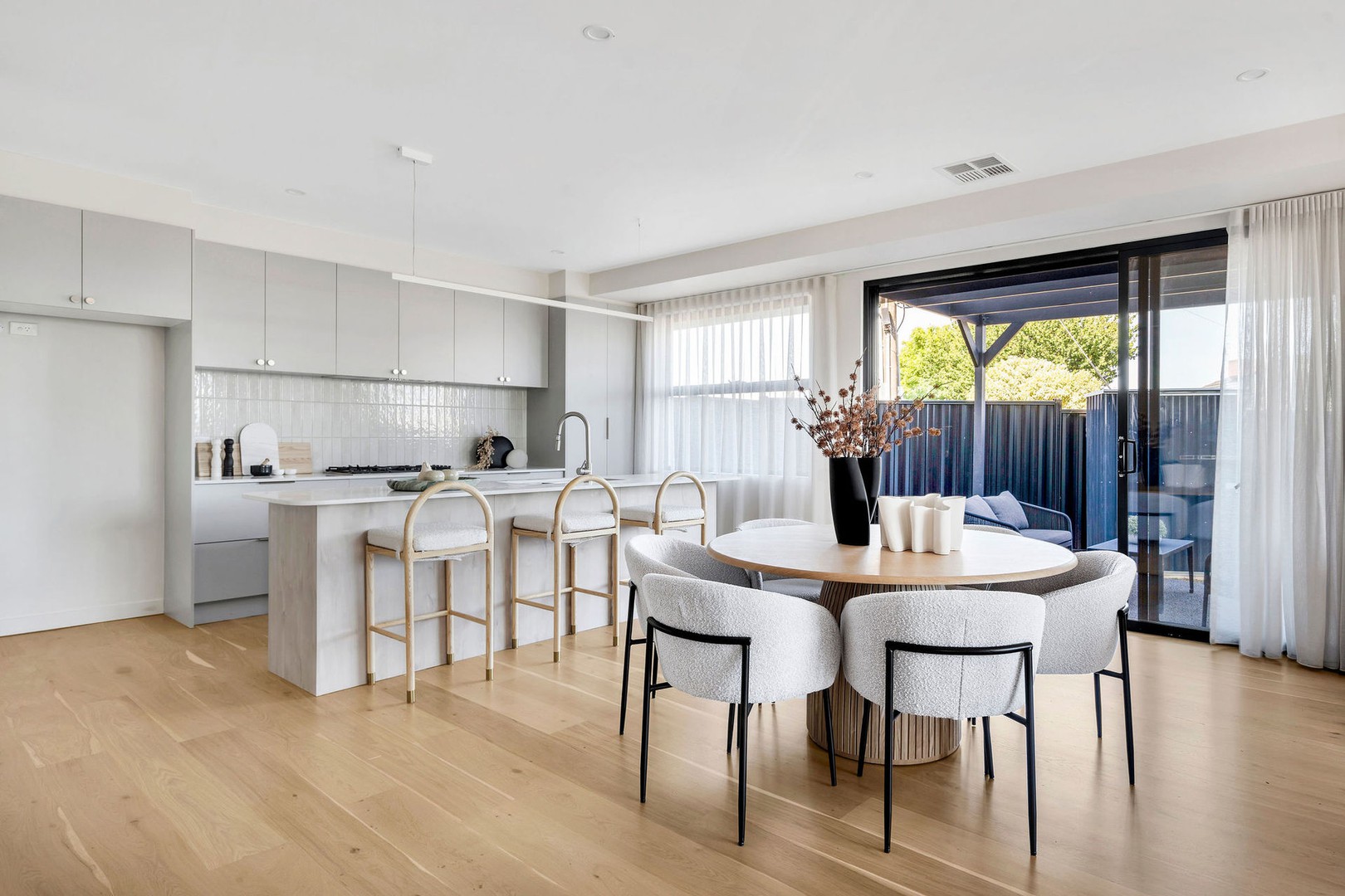 8B Josephine Street, Oak Park, VIC 3046, Oak Park - Thumbnail 2