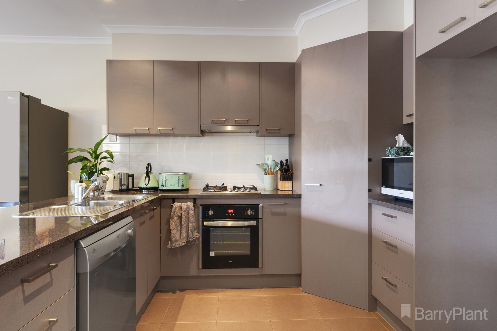 8B Market Garden CircuitEpsom, VIC 3551, Epsom - Thumbnail 2