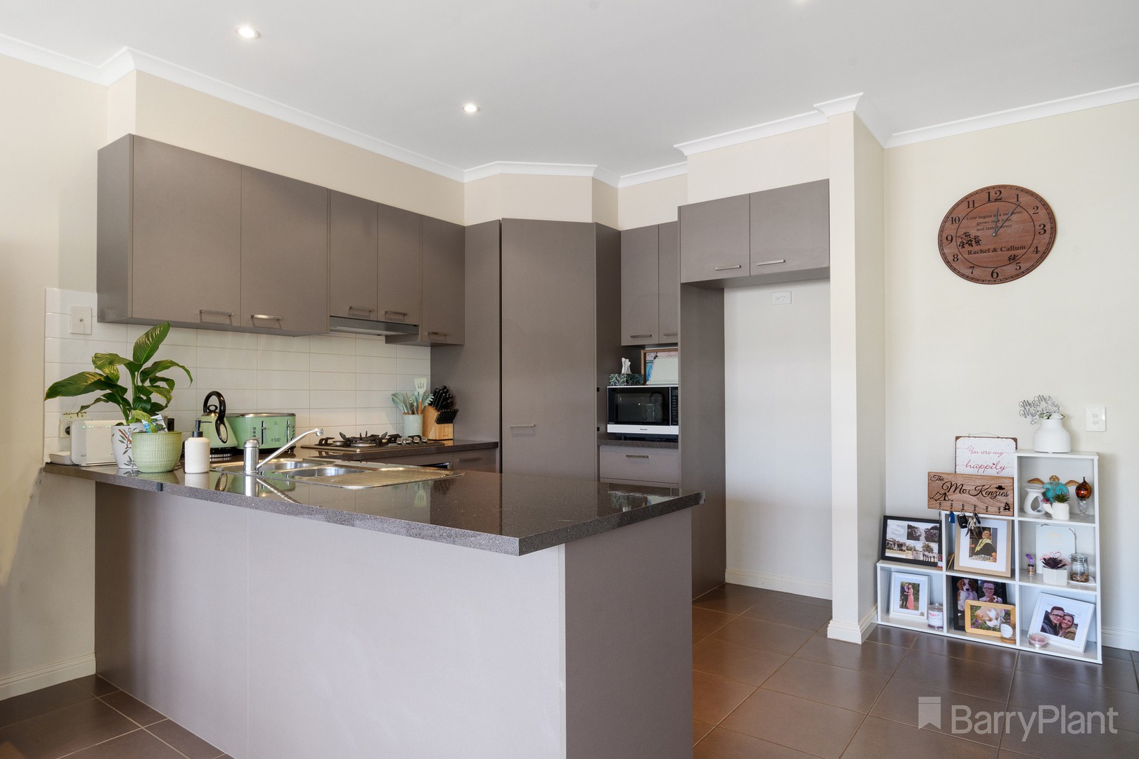 8B Market Garden CircuitEpsom, VIC 3551, Epsom - Thumbnail 3