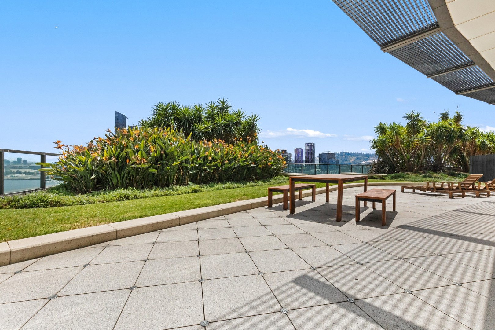 8F/8 Waterside Place, Docklands, VIC 3008 - Thumbnail 1 - 05/05/2025
