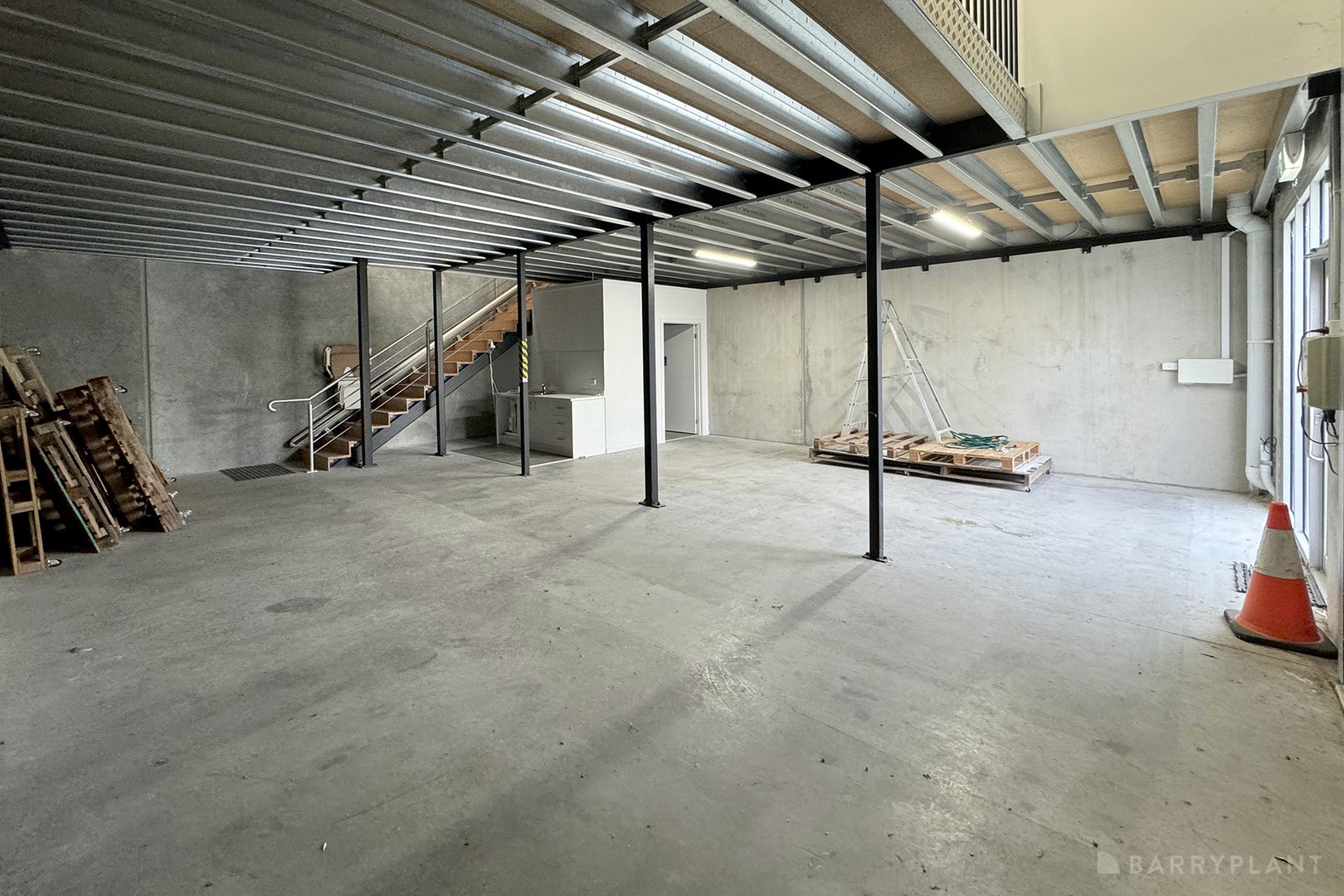 9/1 Graham Road, Clayton South, VIC 3169 - Thumbnail 2 - 09/04/2024