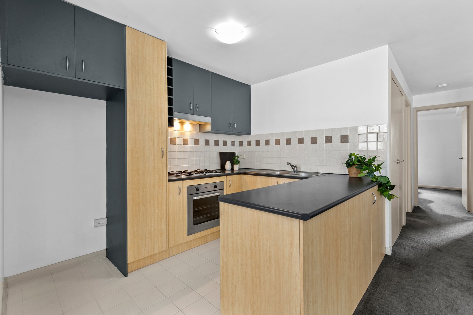 9/1 Kaye CourtCoburg, VIC 3058, Coburg - Thumbnail 2