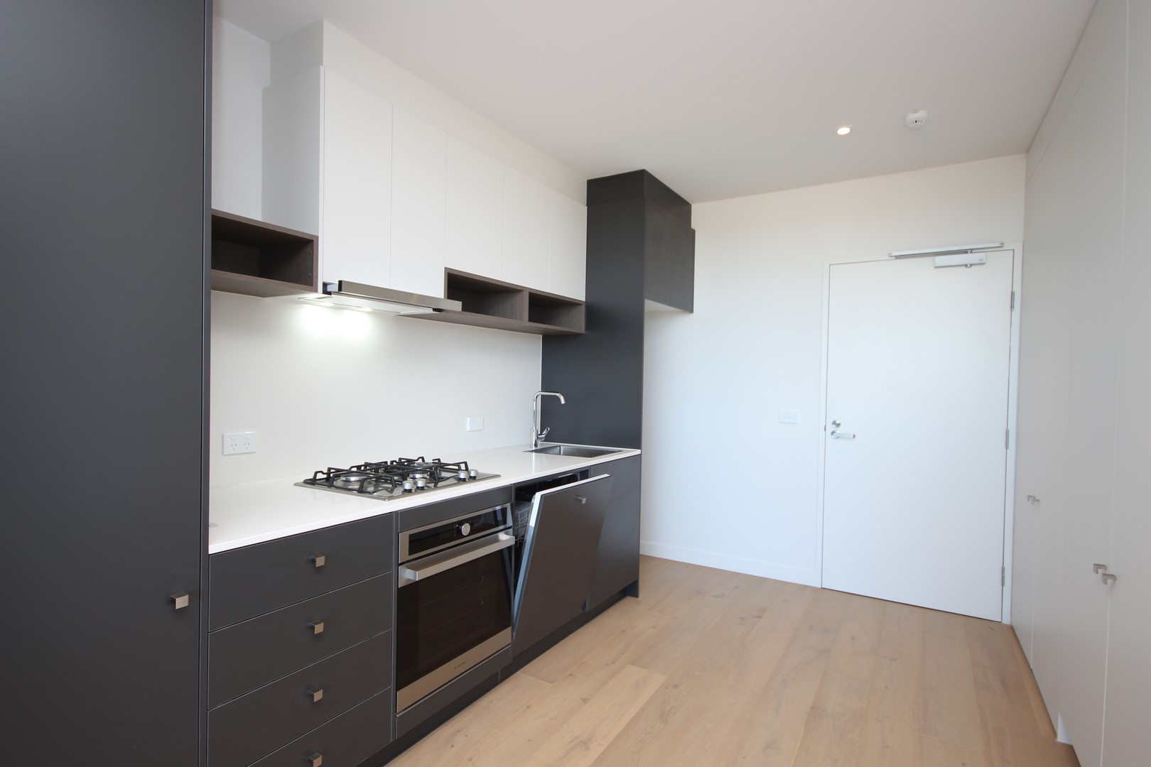 9/102 Colac Road, Highton, VIC 3216, Highton - Thumbnail 2