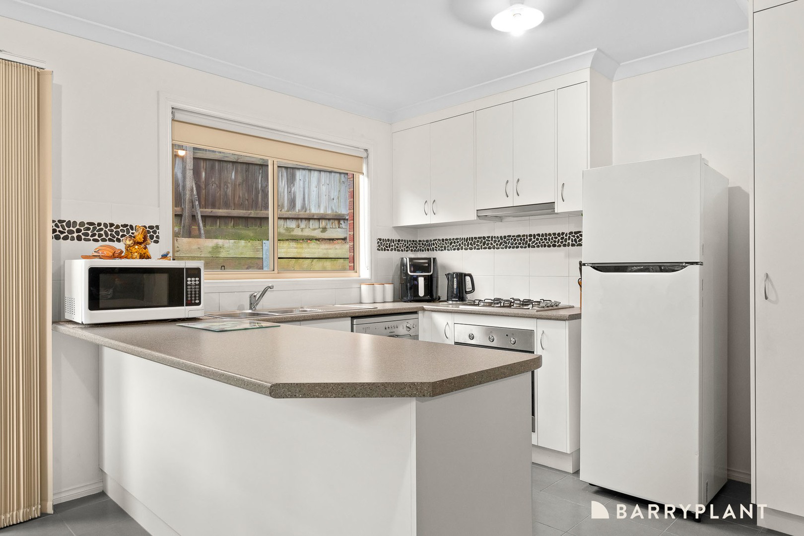 9/12 McClenaghan Place, Pakenham, VIC 3810, Pakenham - Thumbnail 3